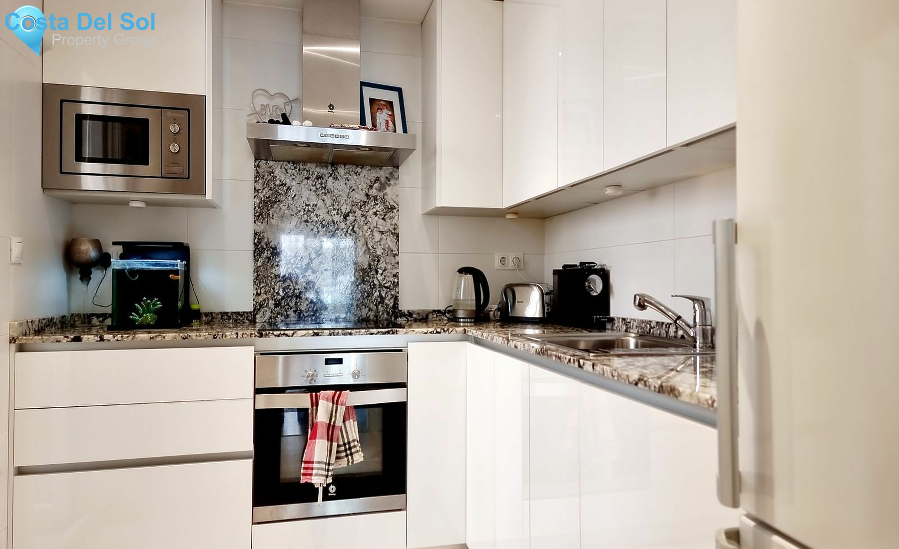 Middle Floor Apartment in Nueva Andalucía-1466181