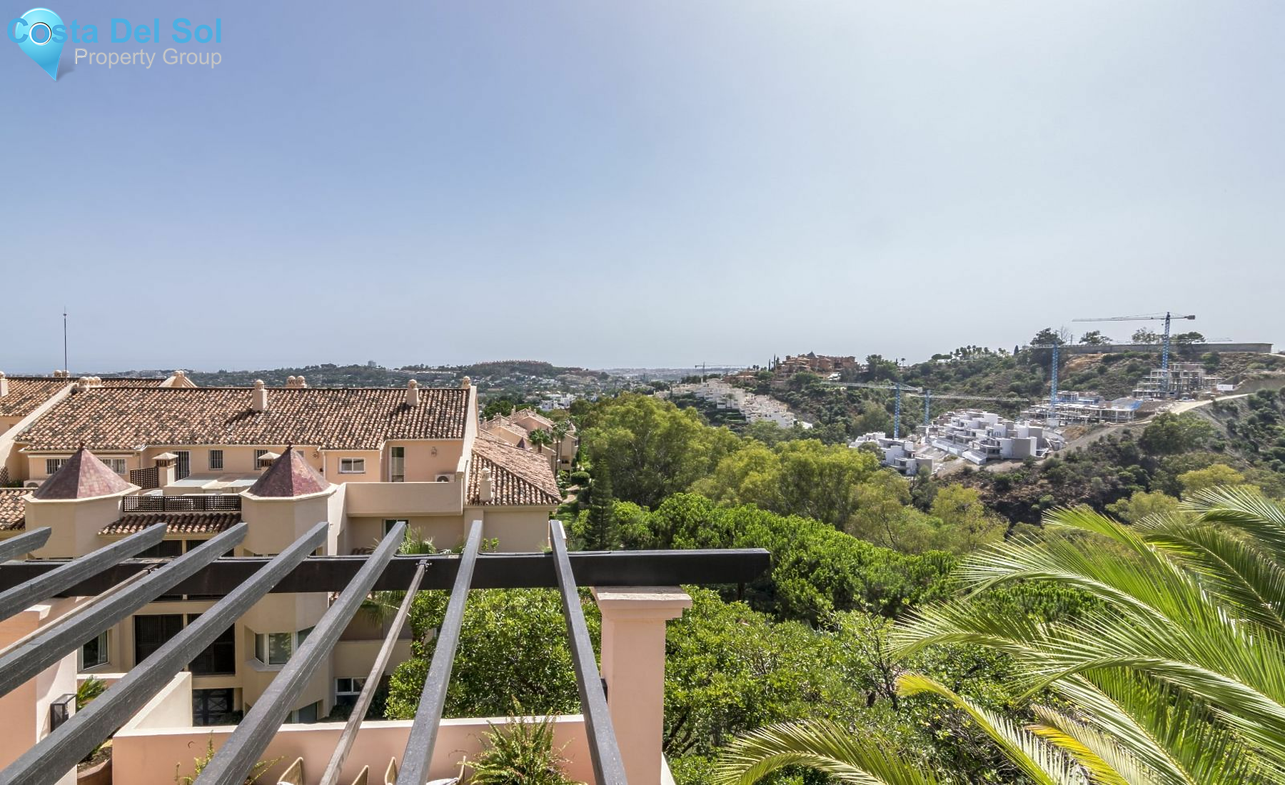 Middle Floor Apartment in Nueva Andalucía-1469244