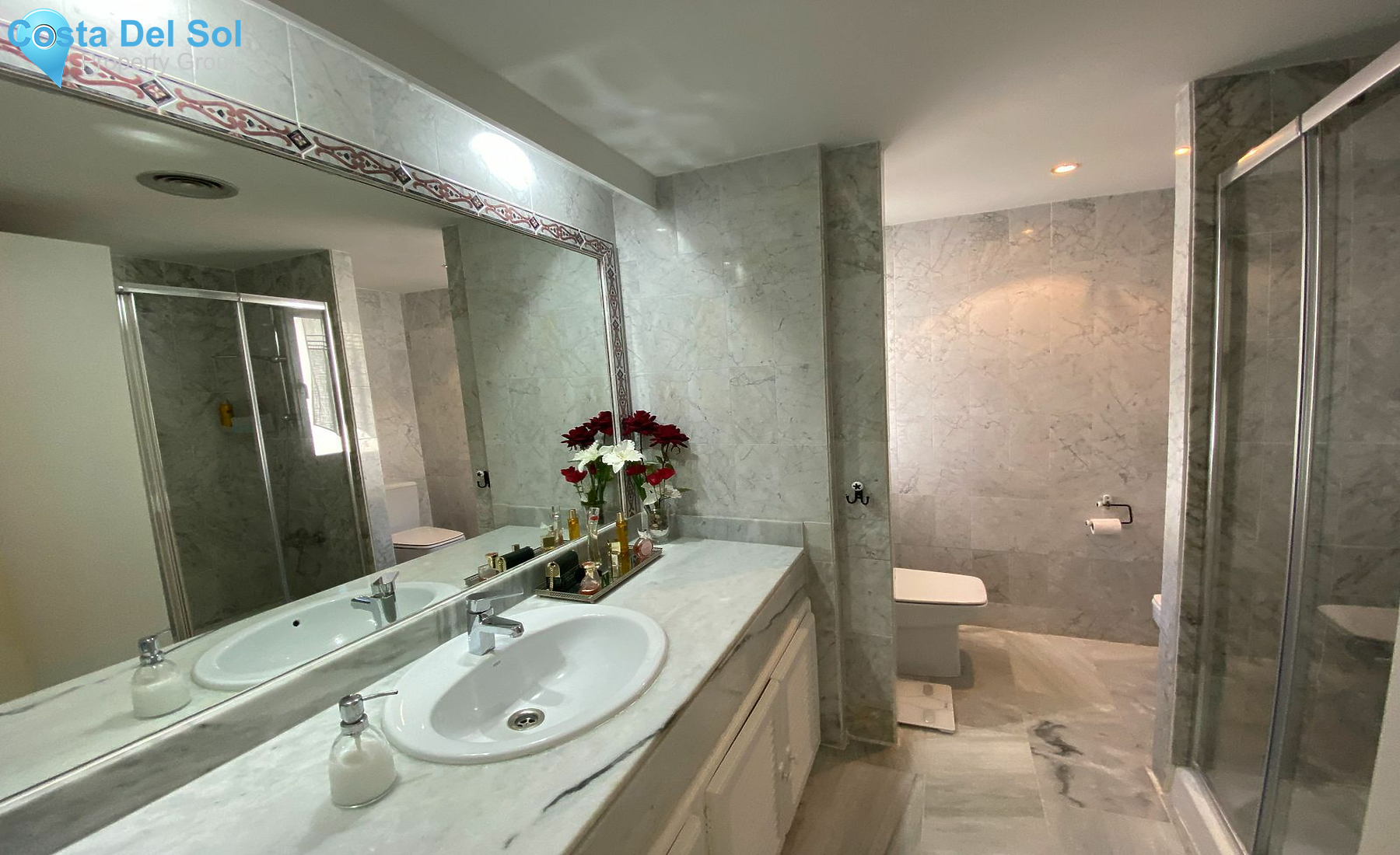 Middle Floor Apartment in Nueva Andalucía-1483959