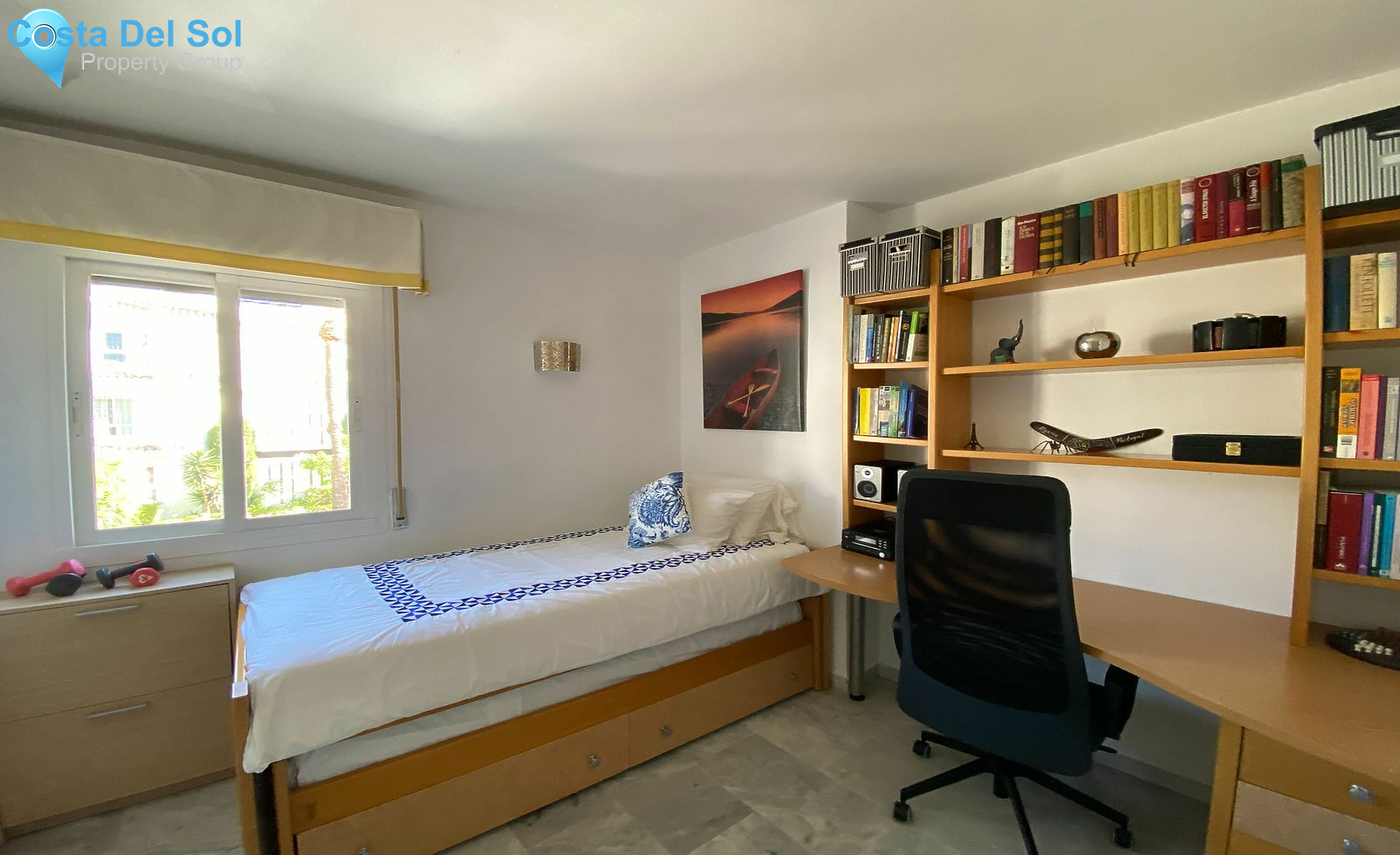 Middle Floor Apartment in Nueva Andalucía-1483961
