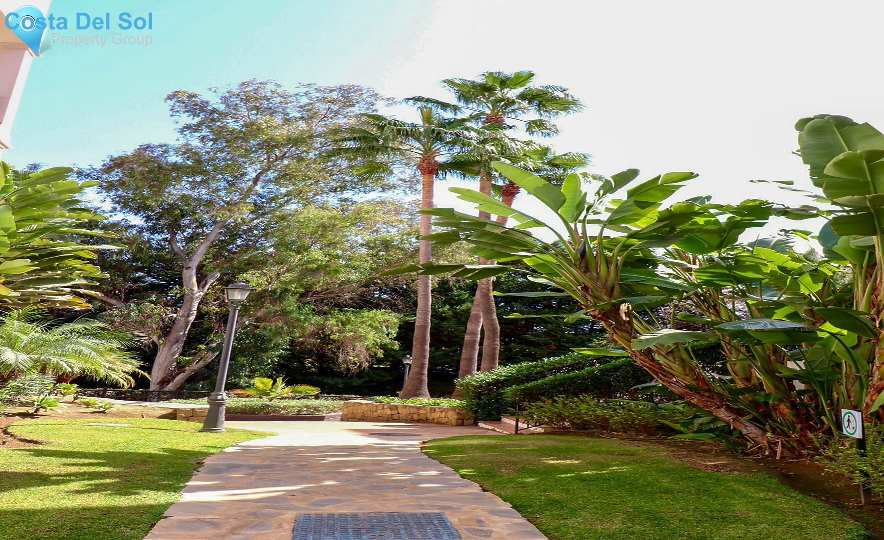 Middle Floor Apartment in Nueva Andalucía-1484248