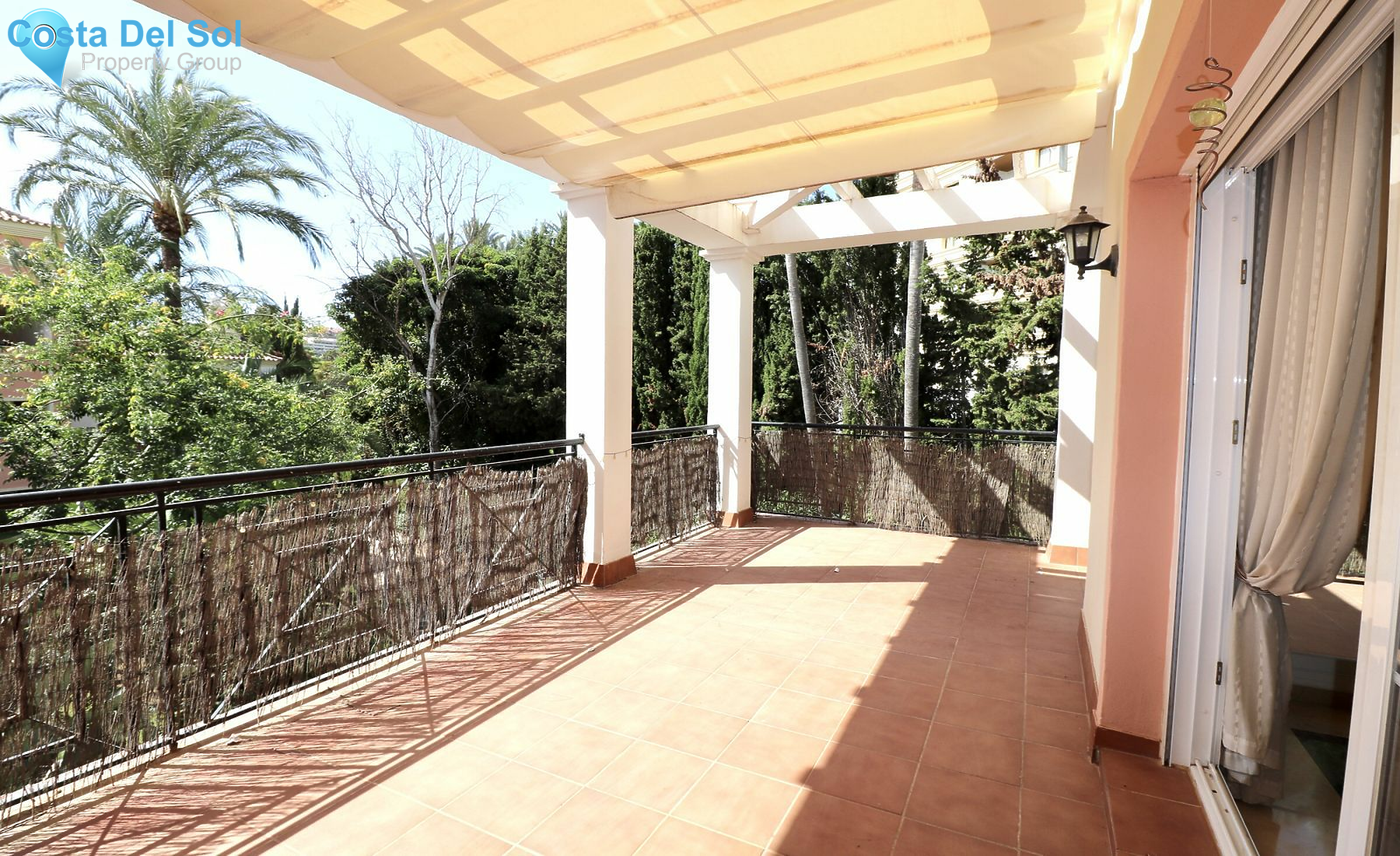 Middle Floor Apartment in Nueva Andalucía-1484250