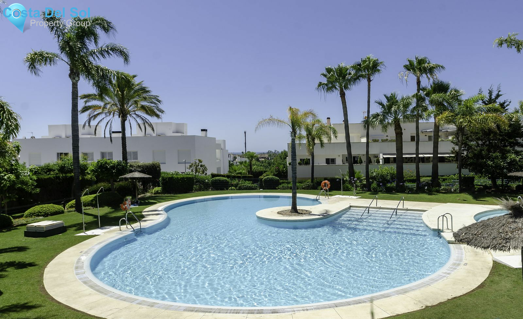Middle Floor Apartment in Nueva Andalucía