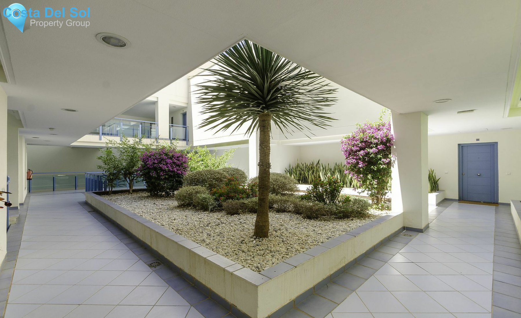 Middle Floor Apartment in Nueva Andalucía-1484444
