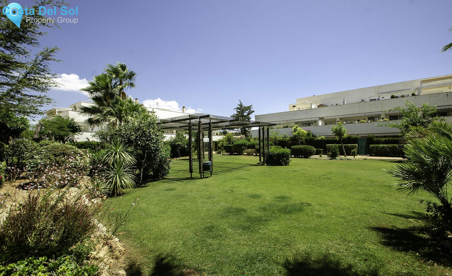 Middle Floor Apartment in Nueva Andalucía-1484447