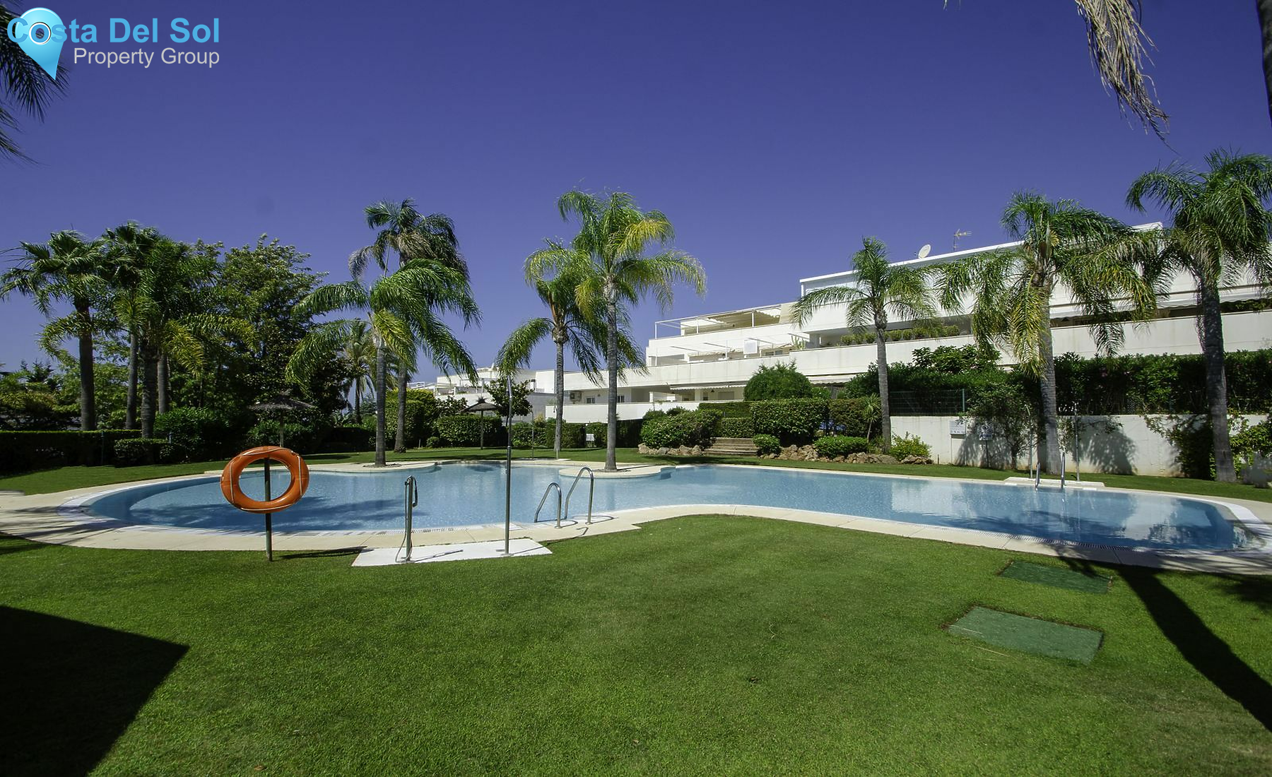Middle Floor Apartment in Nueva Andalucía-1484451