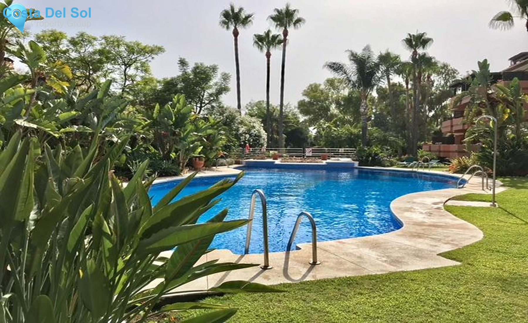 Middle Floor Apartment in Nueva Andalucía-1485501