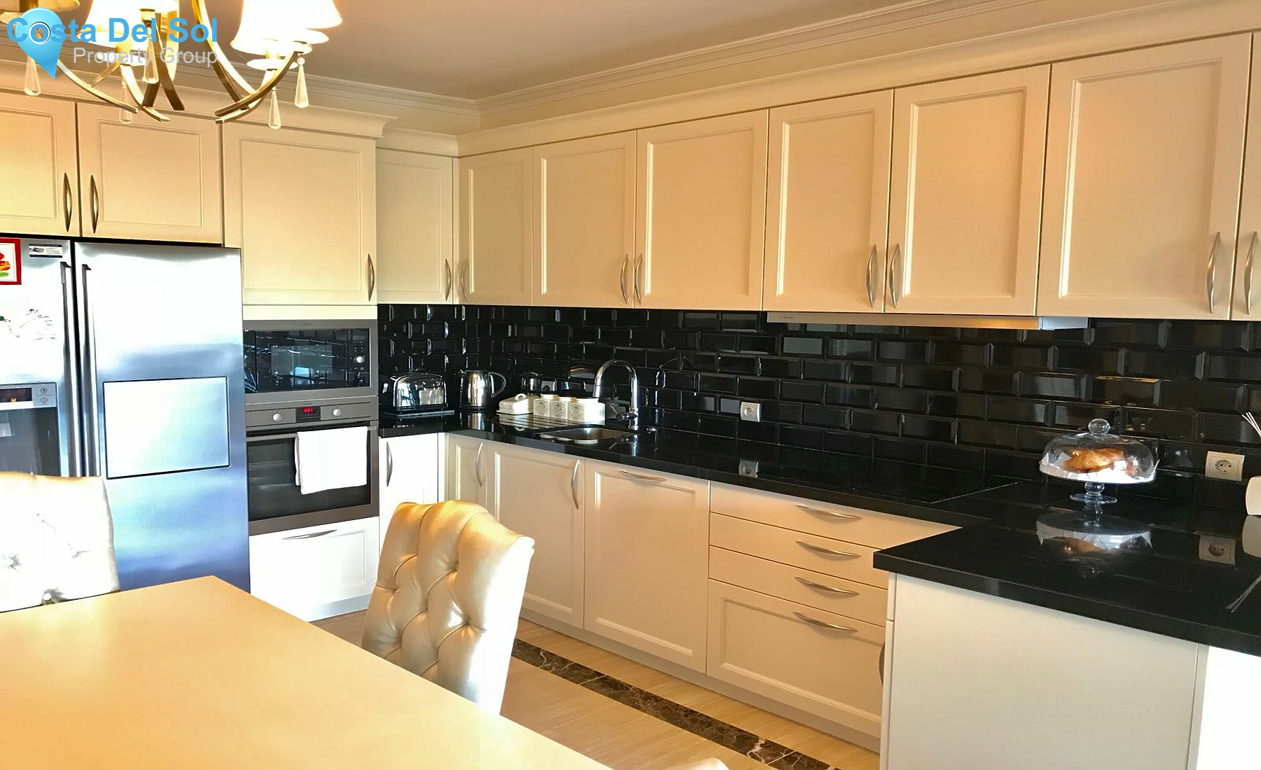 Middle Floor Apartment in Nueva Andalucía-1485493