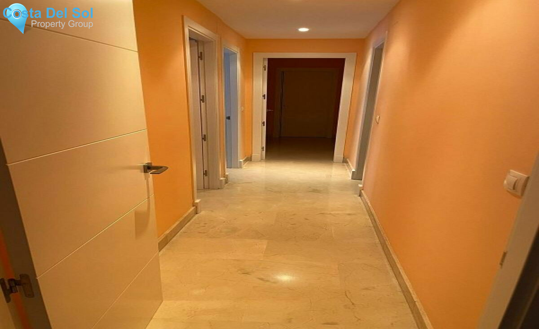 Middle Floor Apartment in Nueva Andalucía-1492670