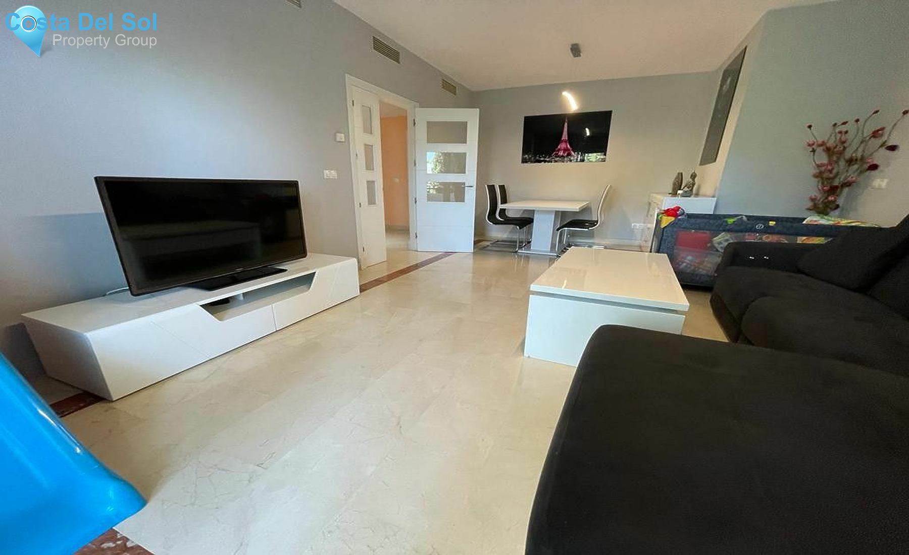 Middle Floor Apartment in Nueva Andalucía-1492677