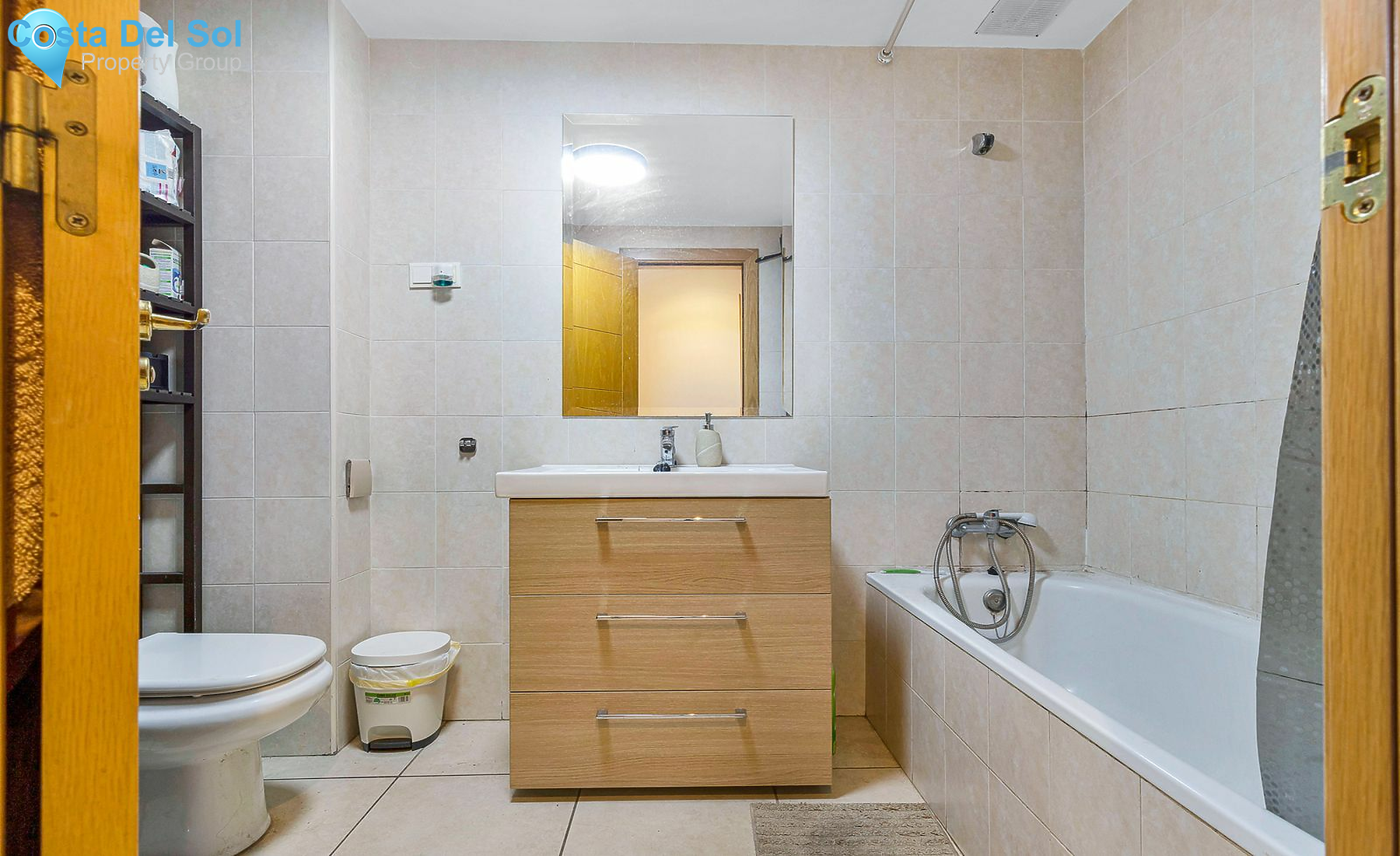 Middle Floor Apartment in Nueva Andalucía-1515573