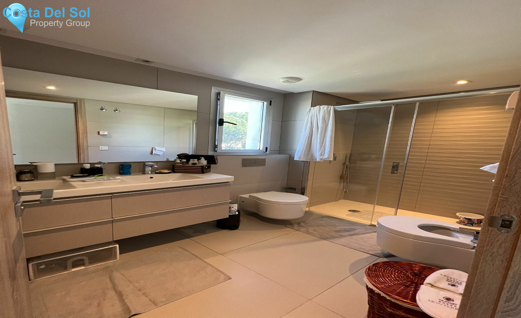 Middle Floor Apartment in Nueva Andalucía-1521098