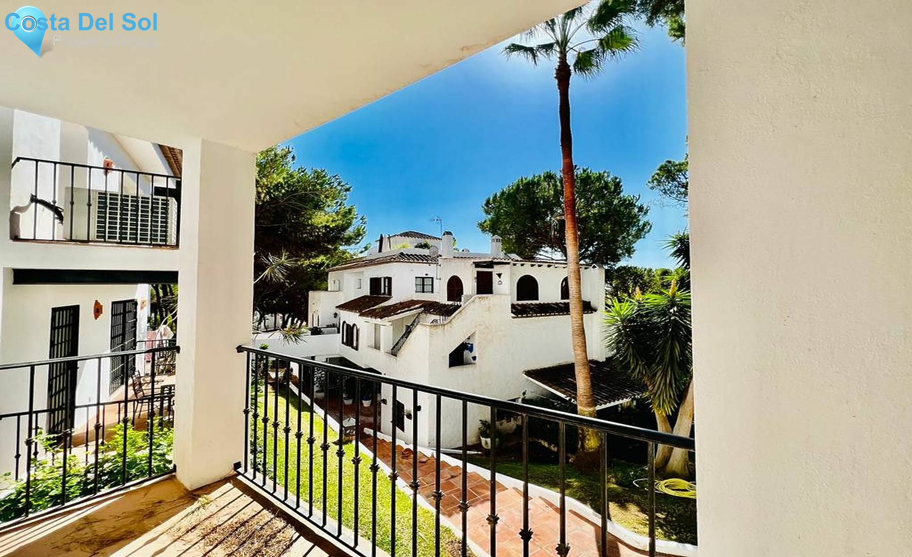 Middle Floor Apartment in Nueva Andalucía-1533553