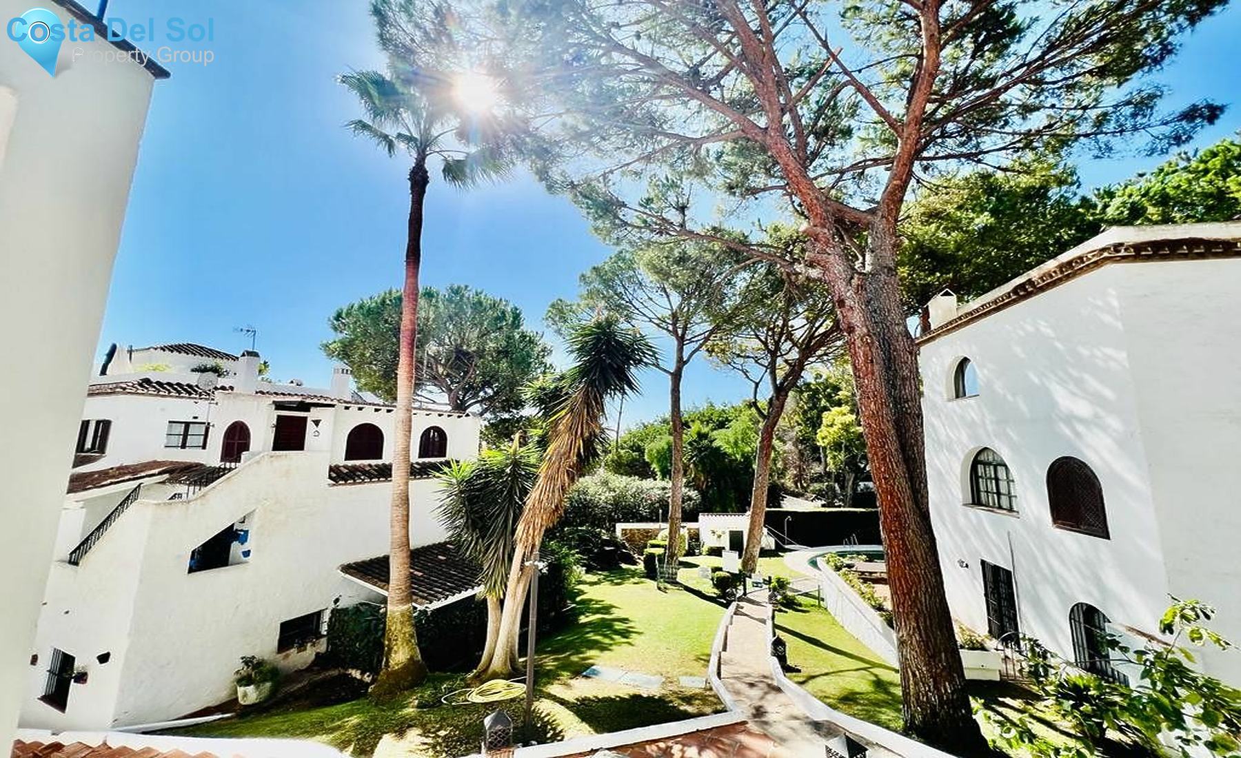Middle Floor Apartment in Nueva Andalucía-1533554