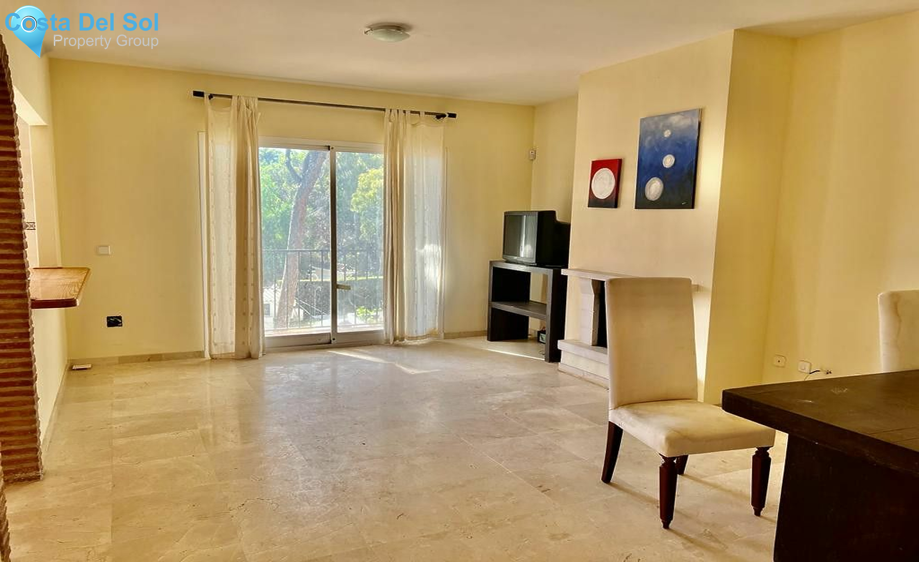 Middle Floor Apartment in Nueva Andalucía-1533555