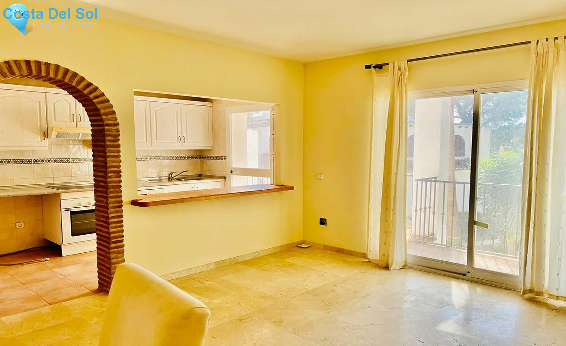 Middle Floor Apartment in Nueva Andalucía-1533556