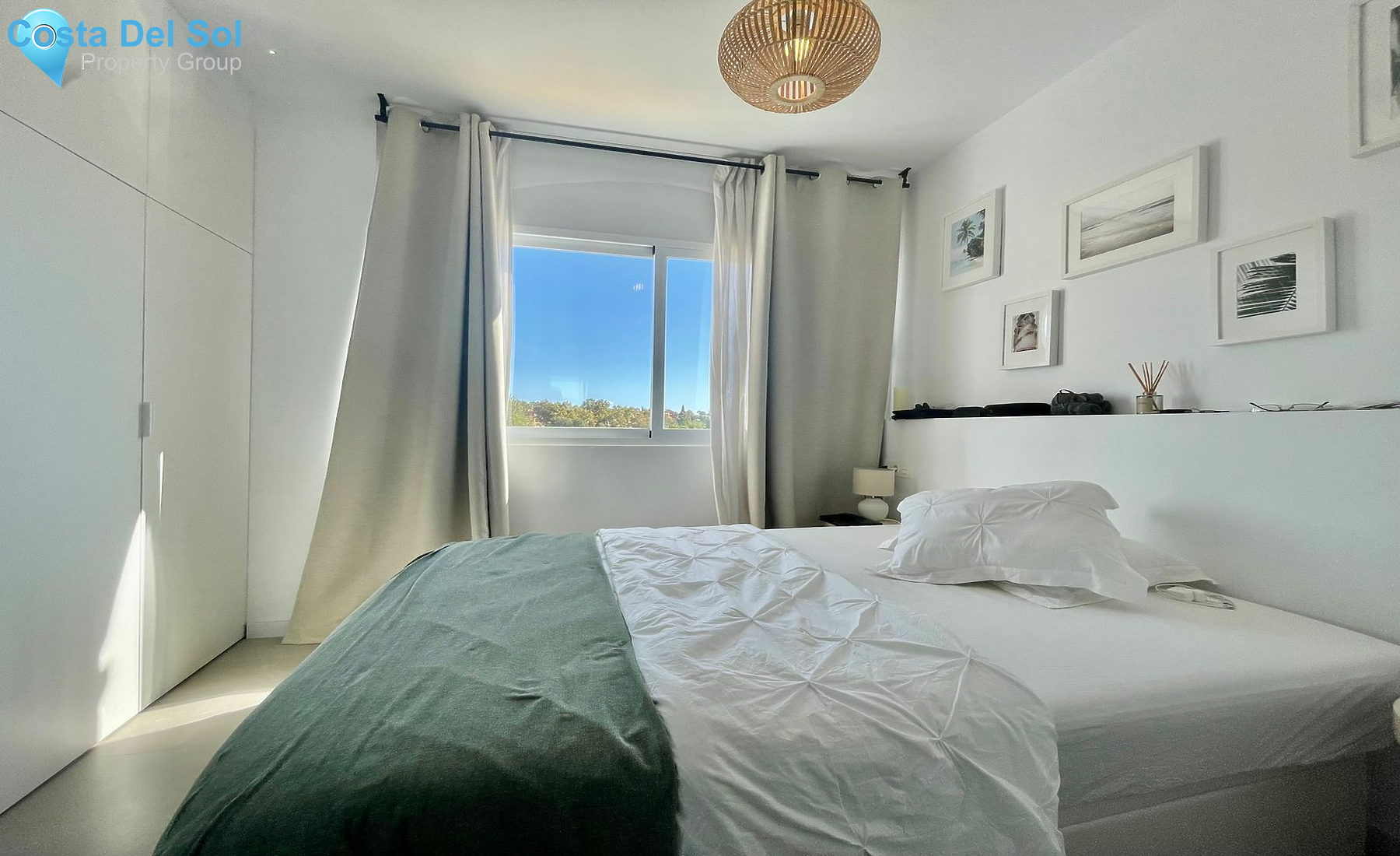 Middle Floor Apartment in Nueva Andalucía-1533627