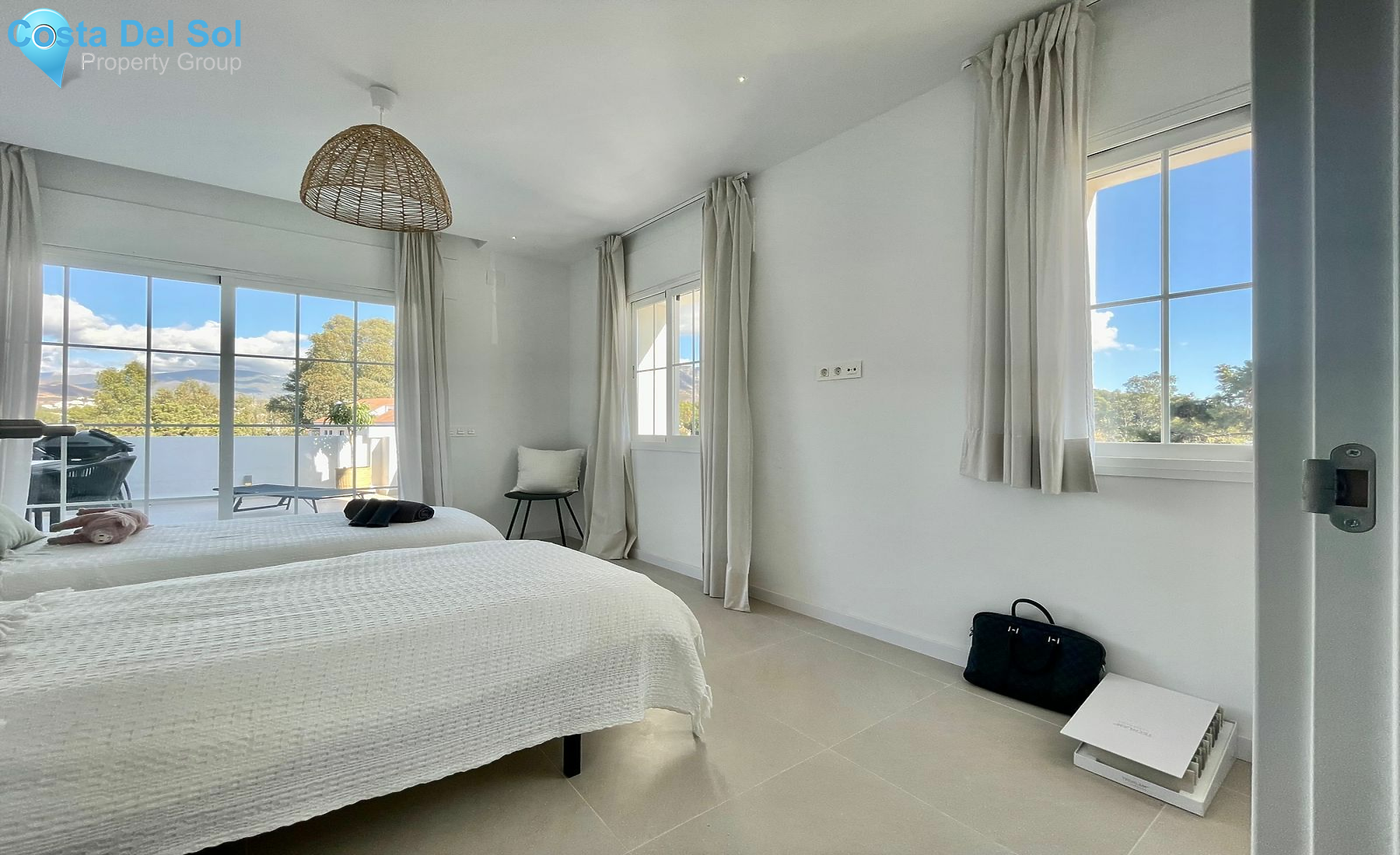 Middle Floor Apartment in Nueva Andalucía-1533628