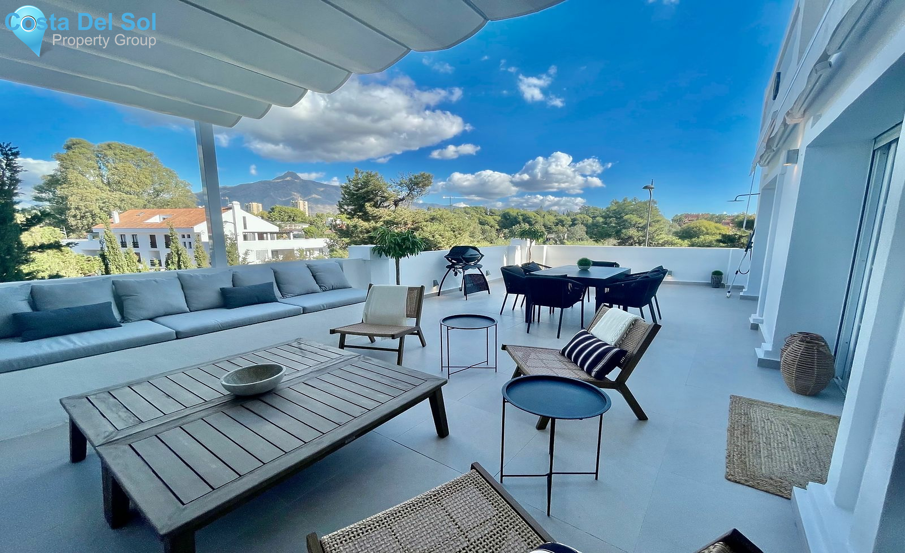 Middle Floor Apartment in Nueva Andalucía-1533619