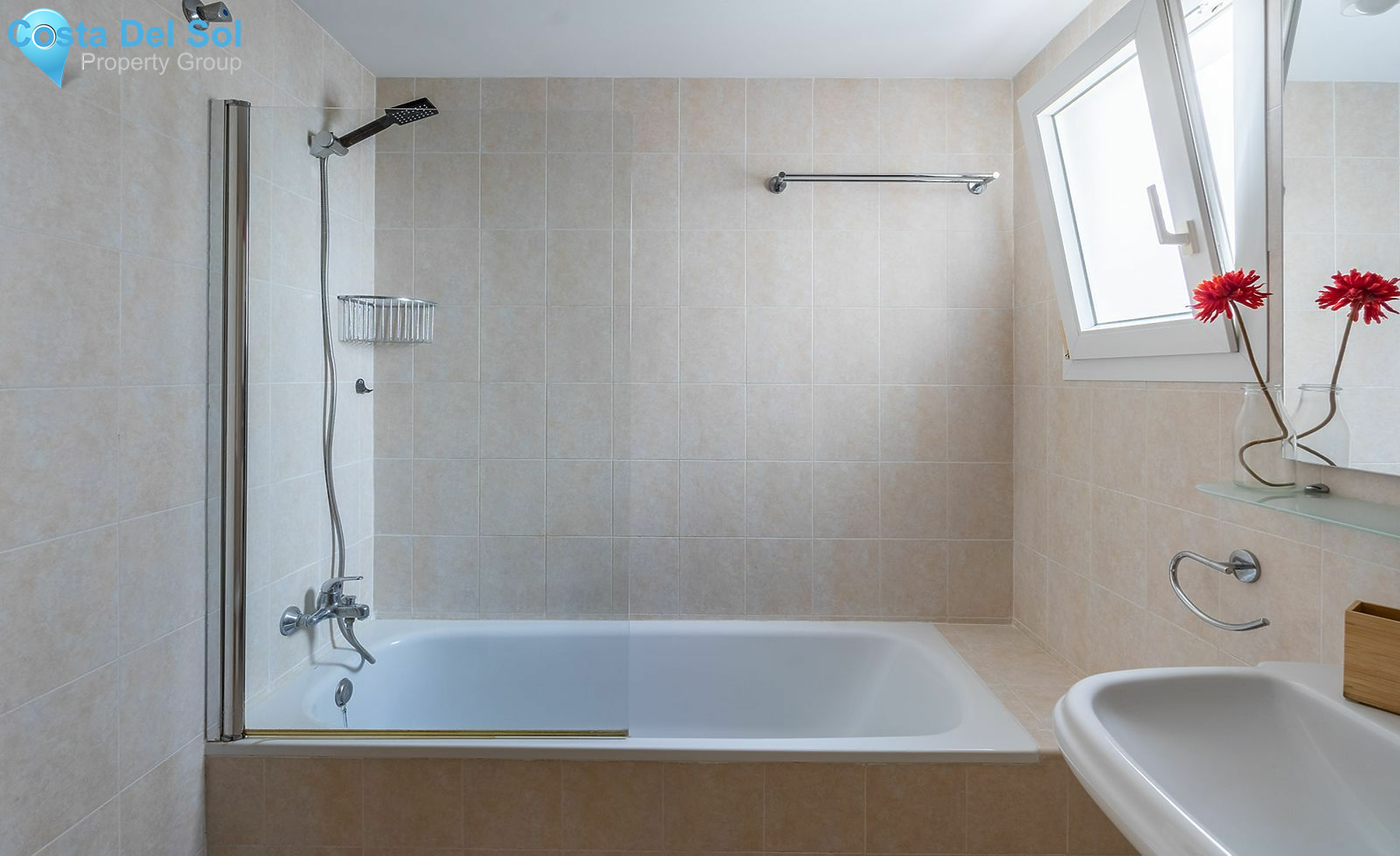 Middle Floor Apartment in Nueva Andalucía-1534734