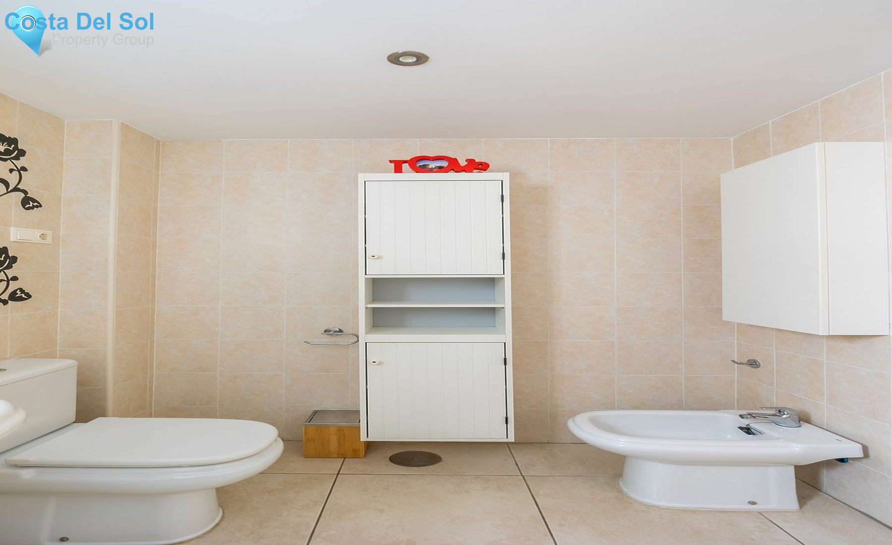 Middle Floor Apartment in Nueva Andalucía-1534735
