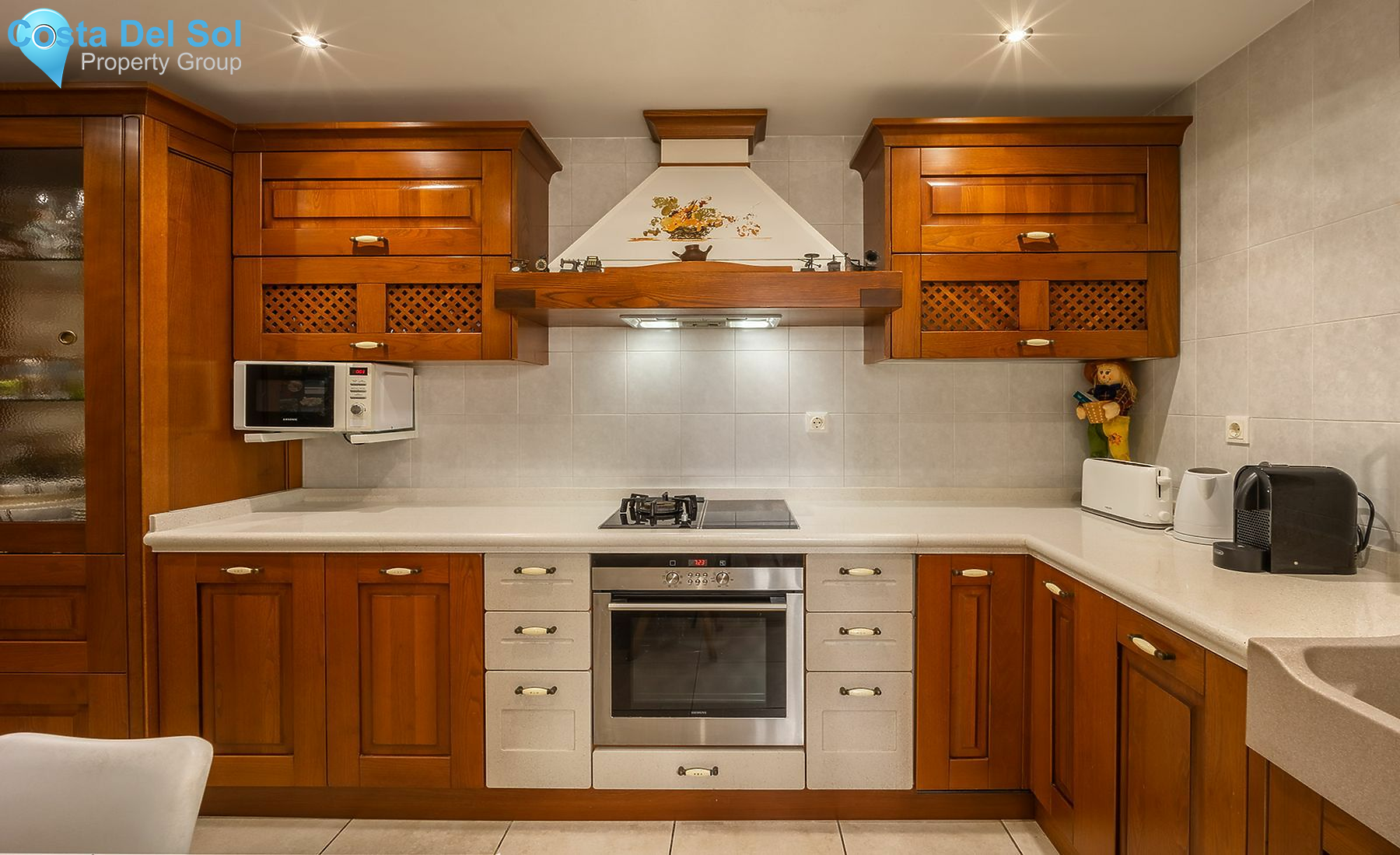 Middle Floor Apartment in Nueva Andalucía-1534730