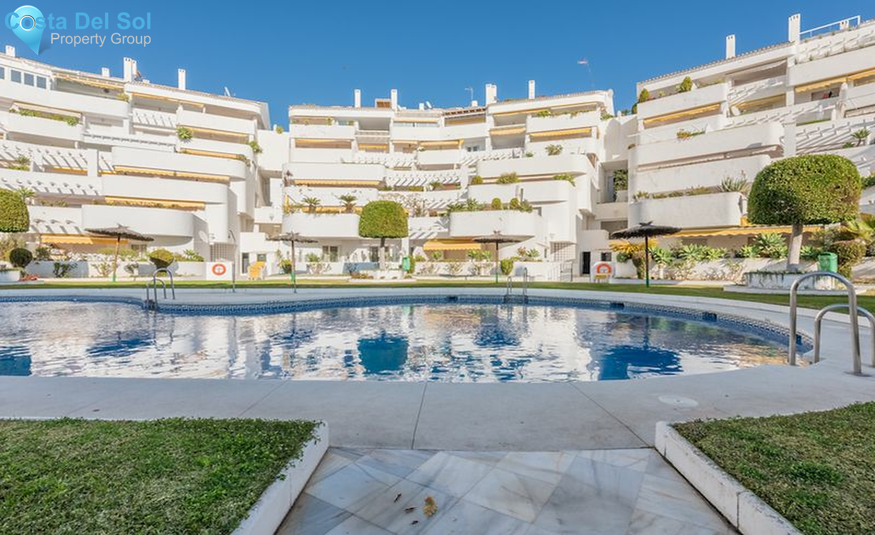 Middle Floor Apartment in Nueva Andalucía-1546753
