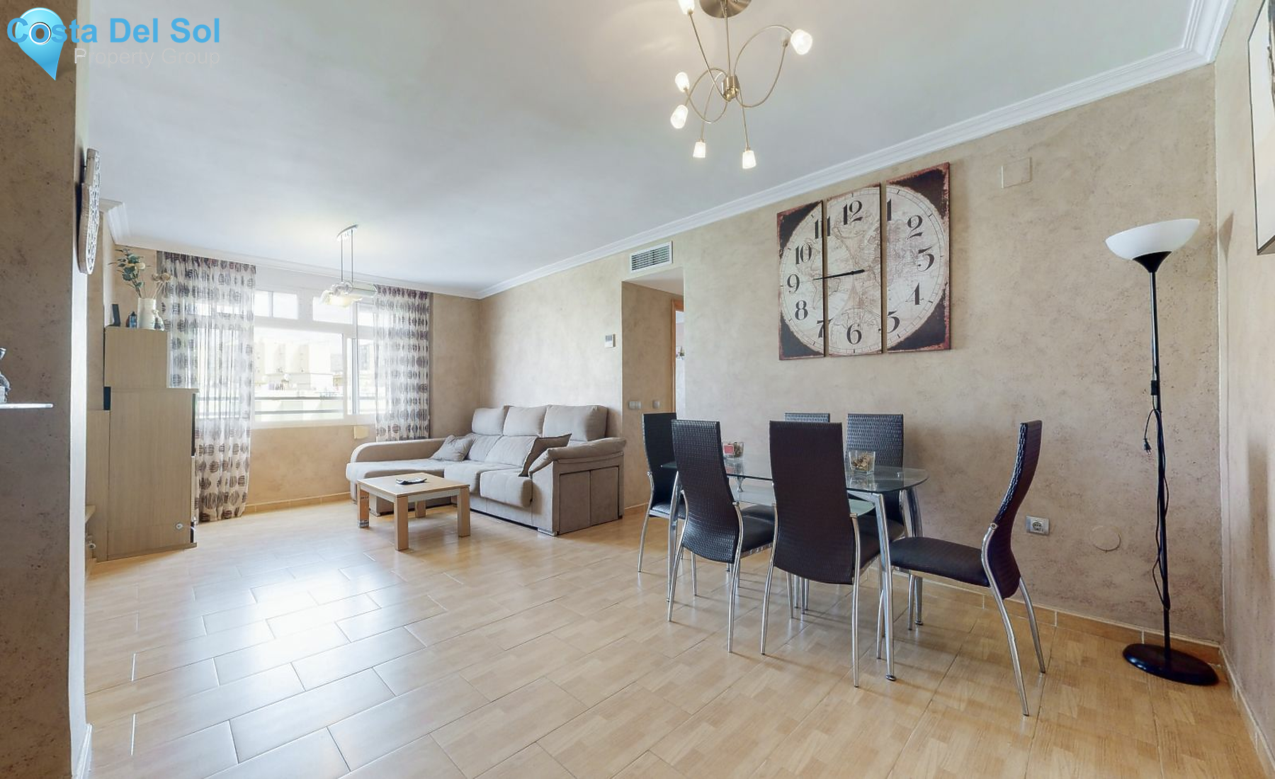 Middle Floor Apartment in Parque Norte-1227825