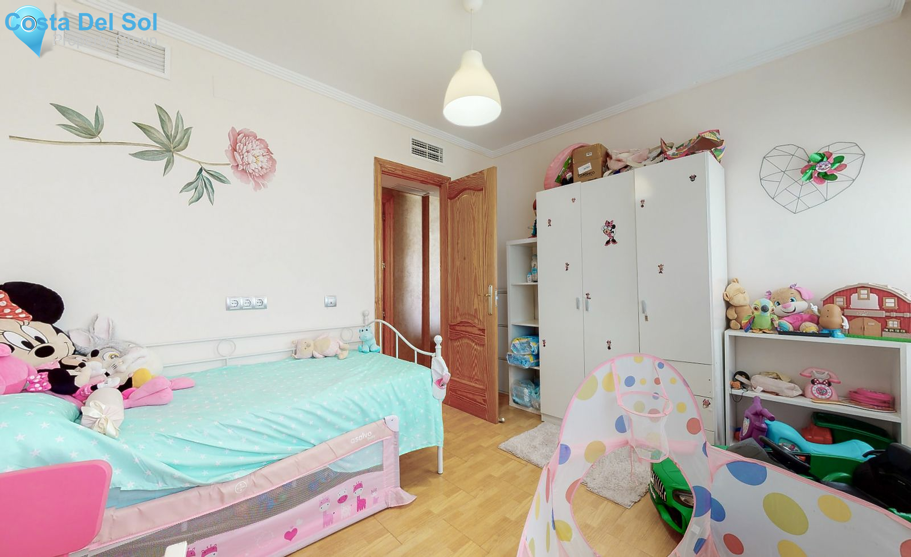 Middle Floor Apartment in Parque Norte-1227817