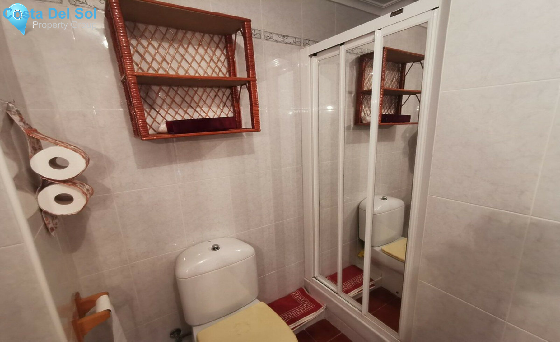 Middle Floor Apartment in Playamar-1261465