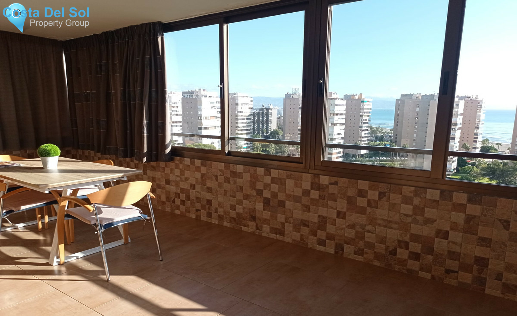 Middle Floor Apartment in Playamar-1315217