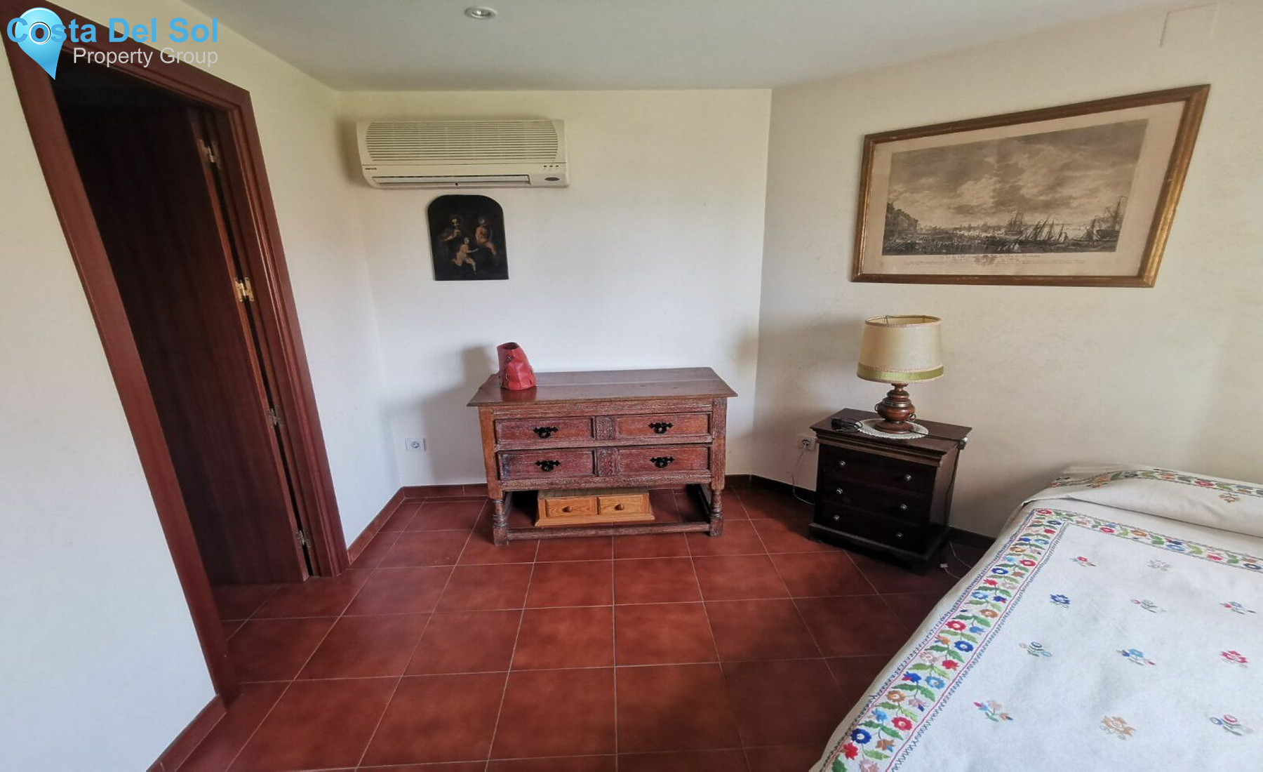 Middle Floor Apartment in Playamar-1174230