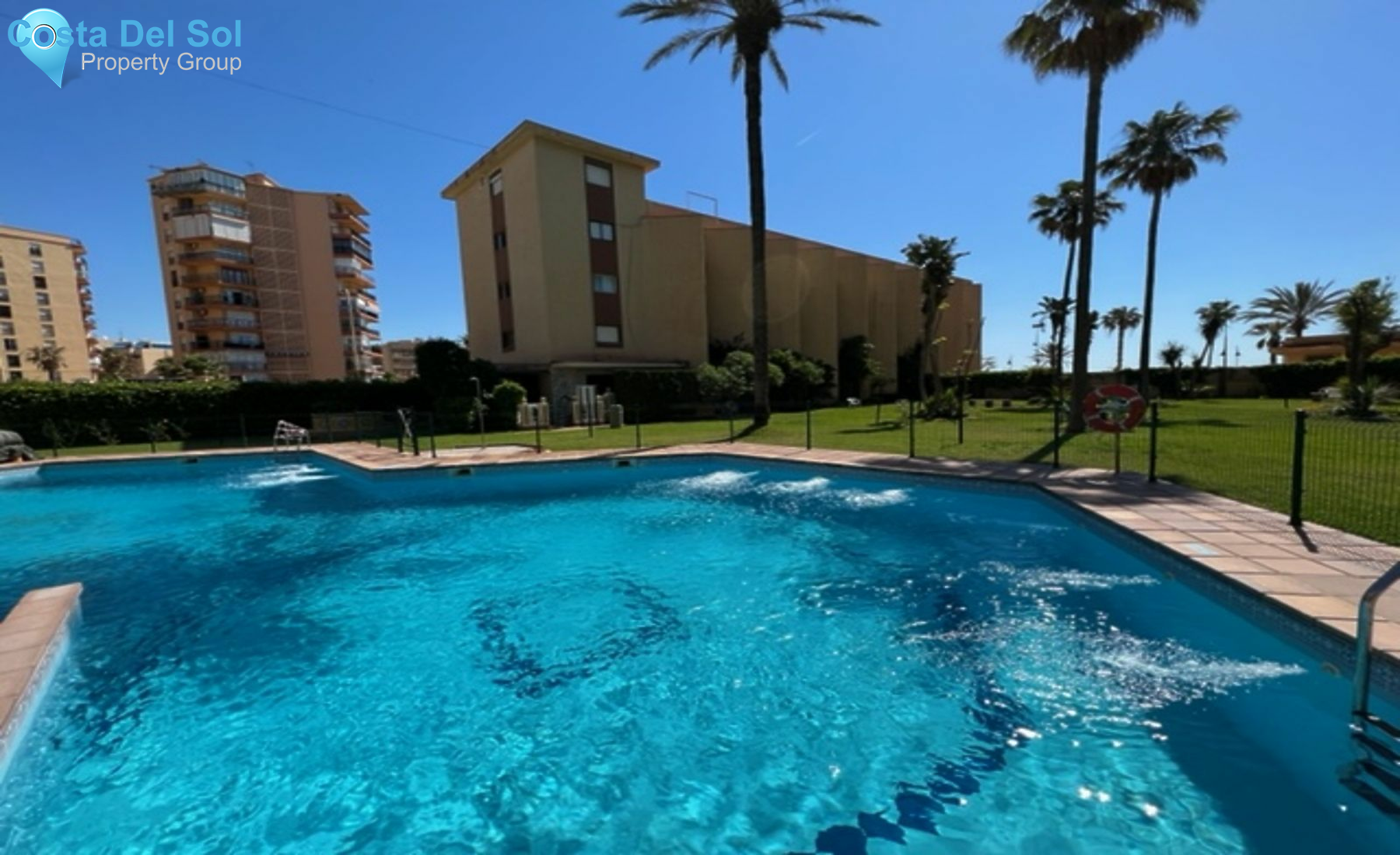 Middle Floor Apartment in Playamar-1174220