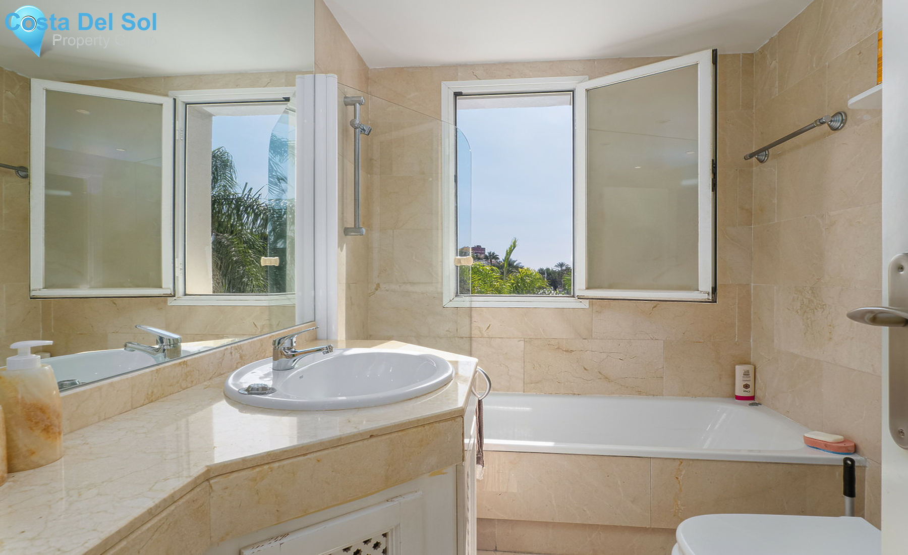 Middle Floor Apartment in Puerto Banús-1239667