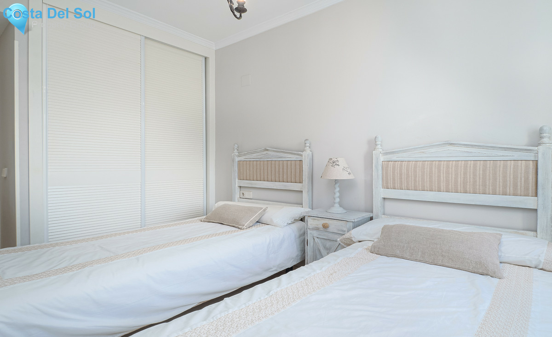Middle Floor Apartment in Puerto Banús-1239669
