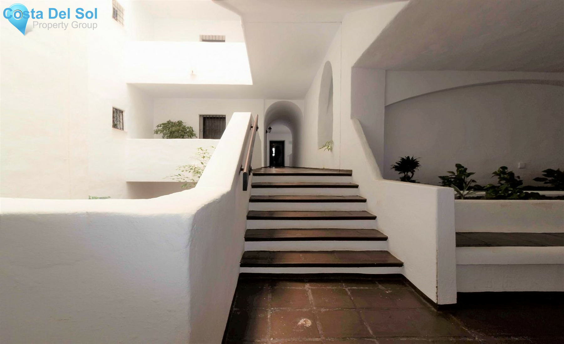 Middle Floor Apartment in Puerto Banús-1262743