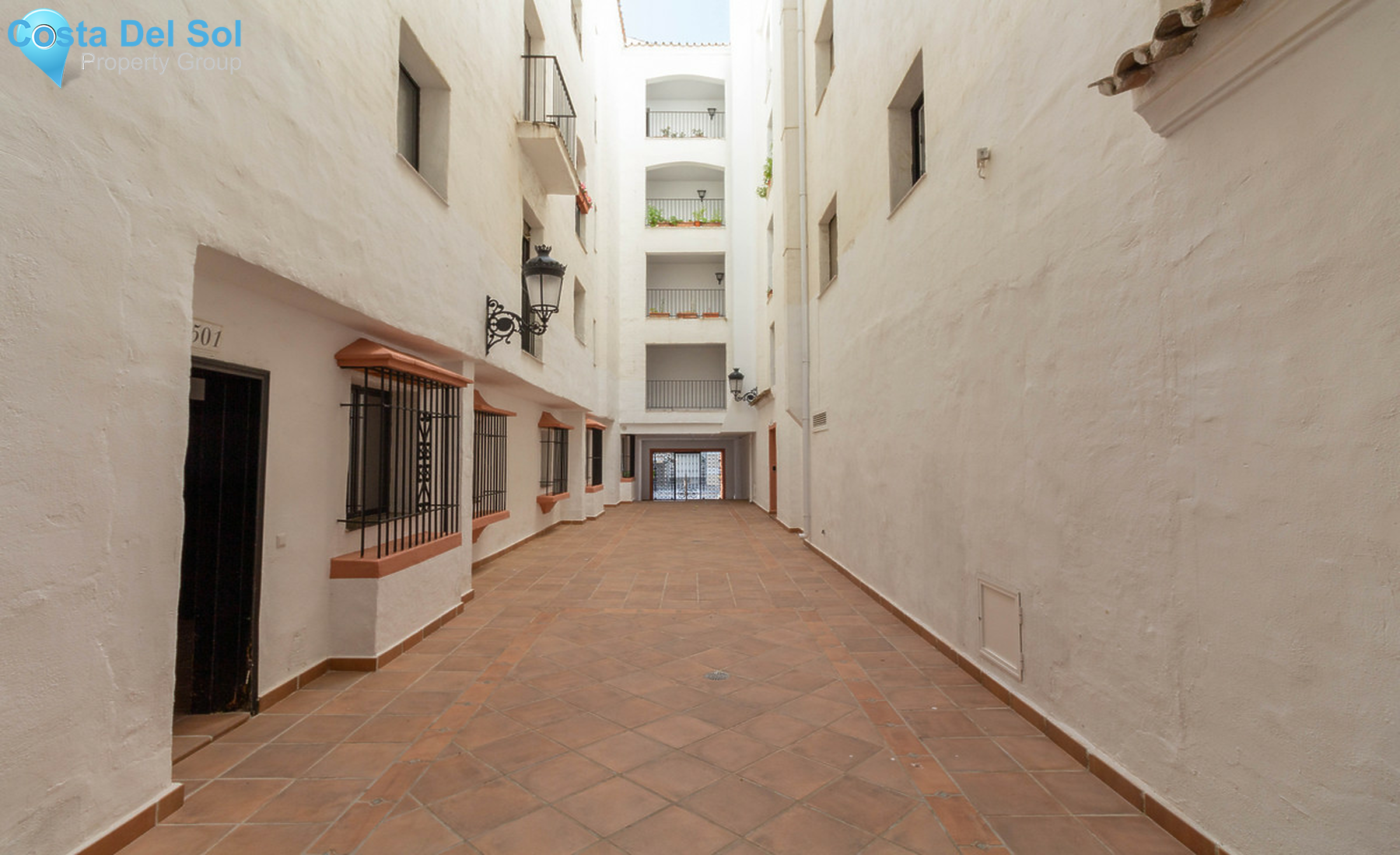 Middle Floor Apartment in Puerto Banús-1293170