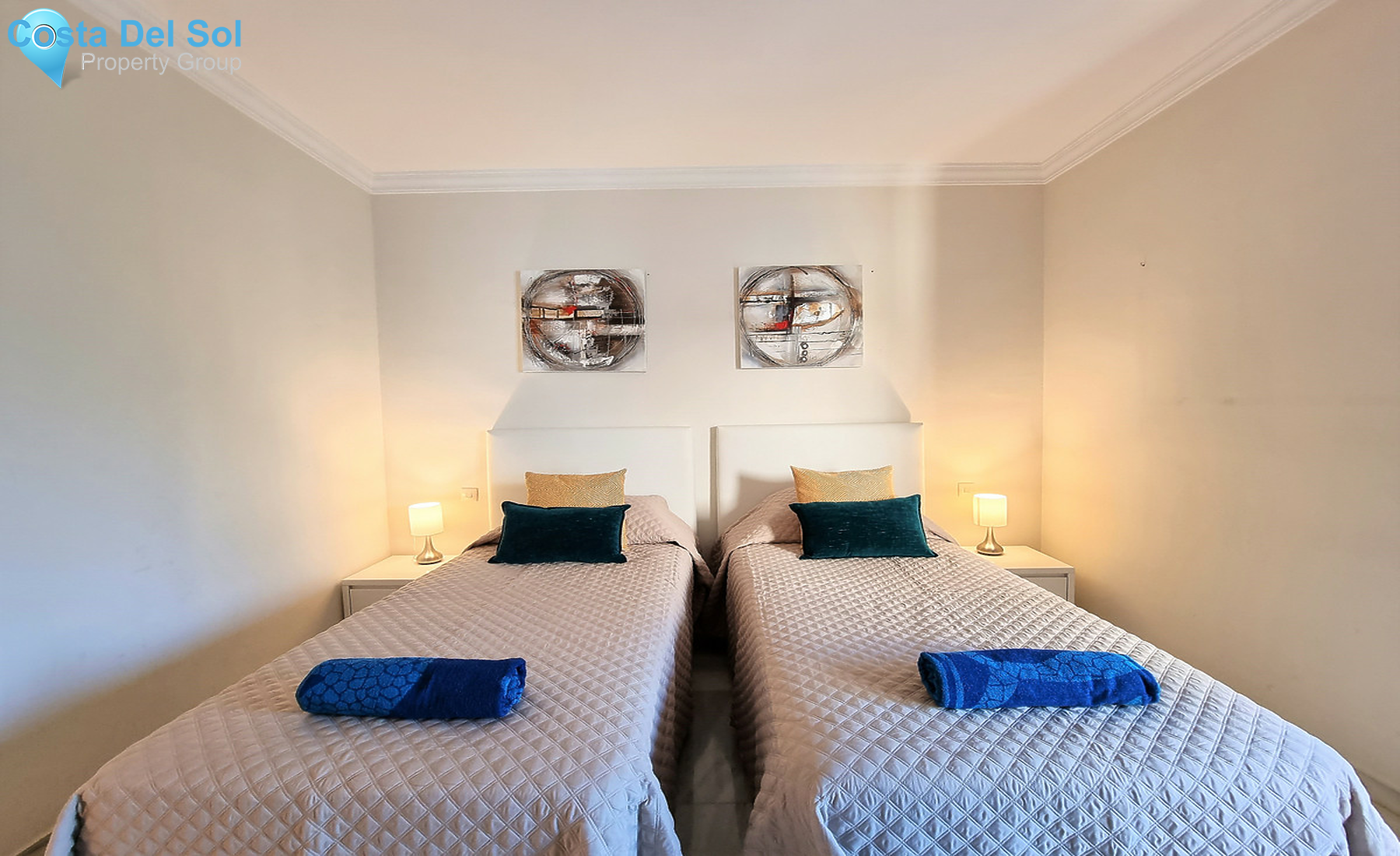 Middle Floor Apartment in Puerto Banús-1293736