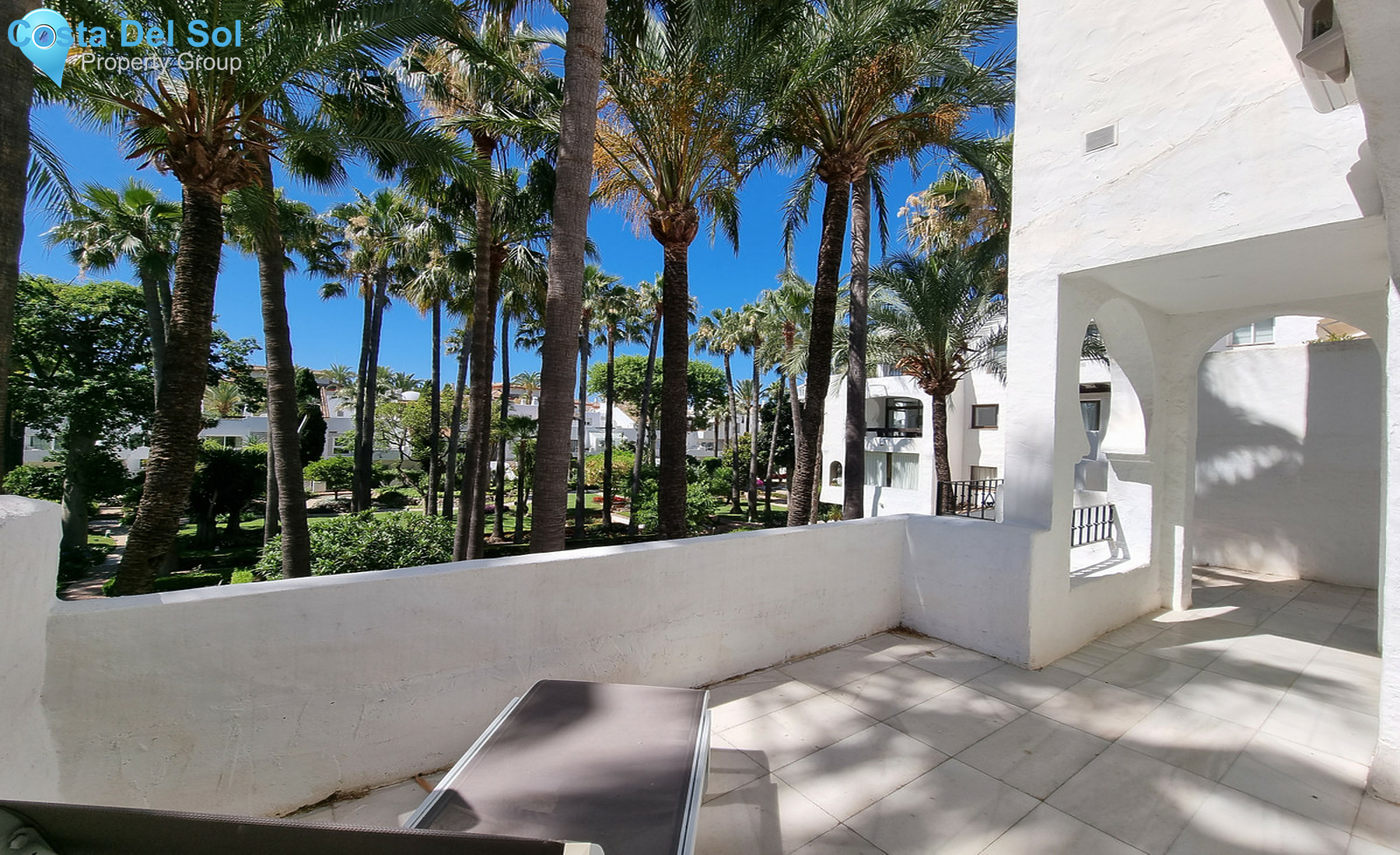 Middle Floor Apartment in Puerto Banús-1293725