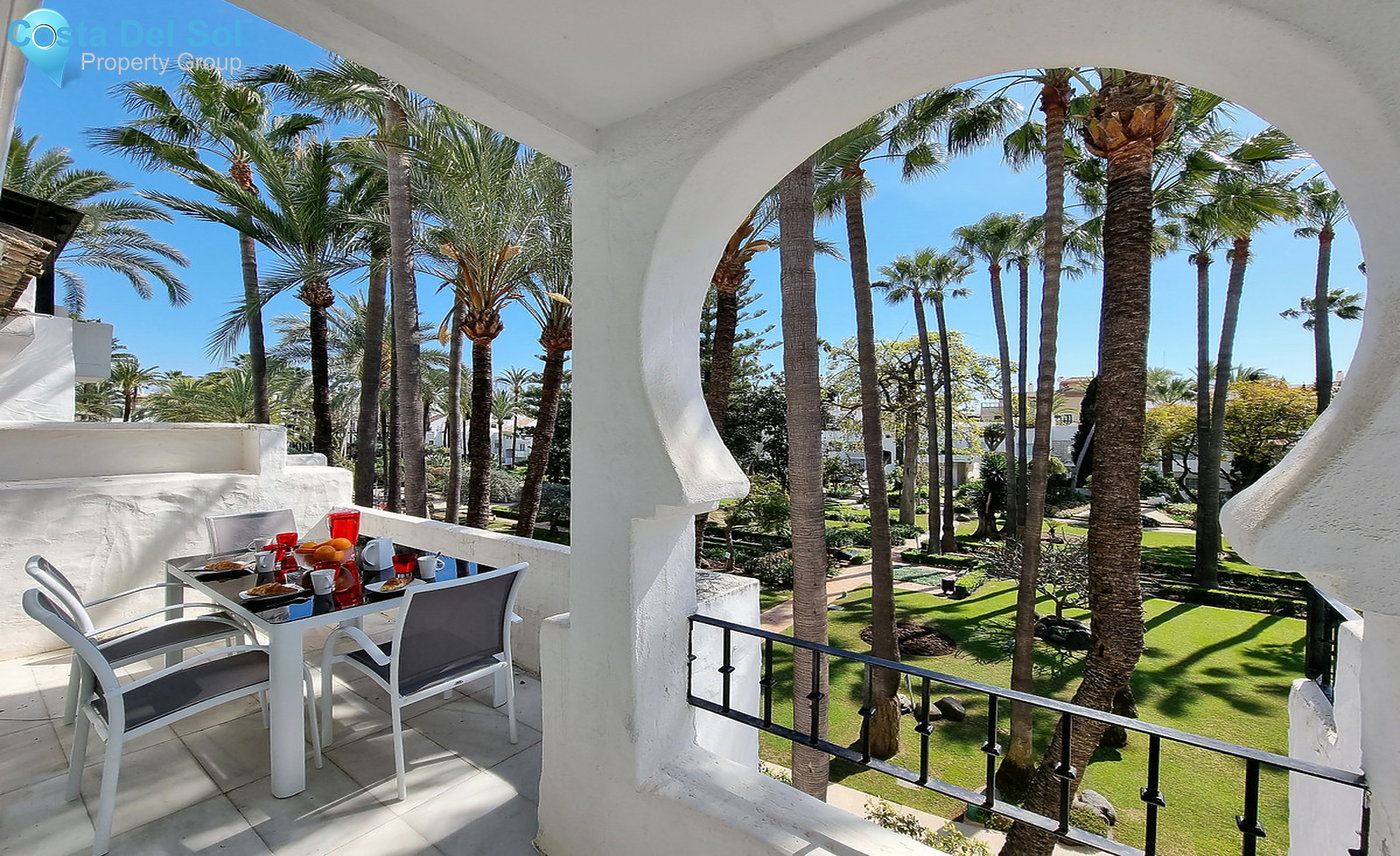 Middle Floor Apartment in Puerto Banús-1293726
