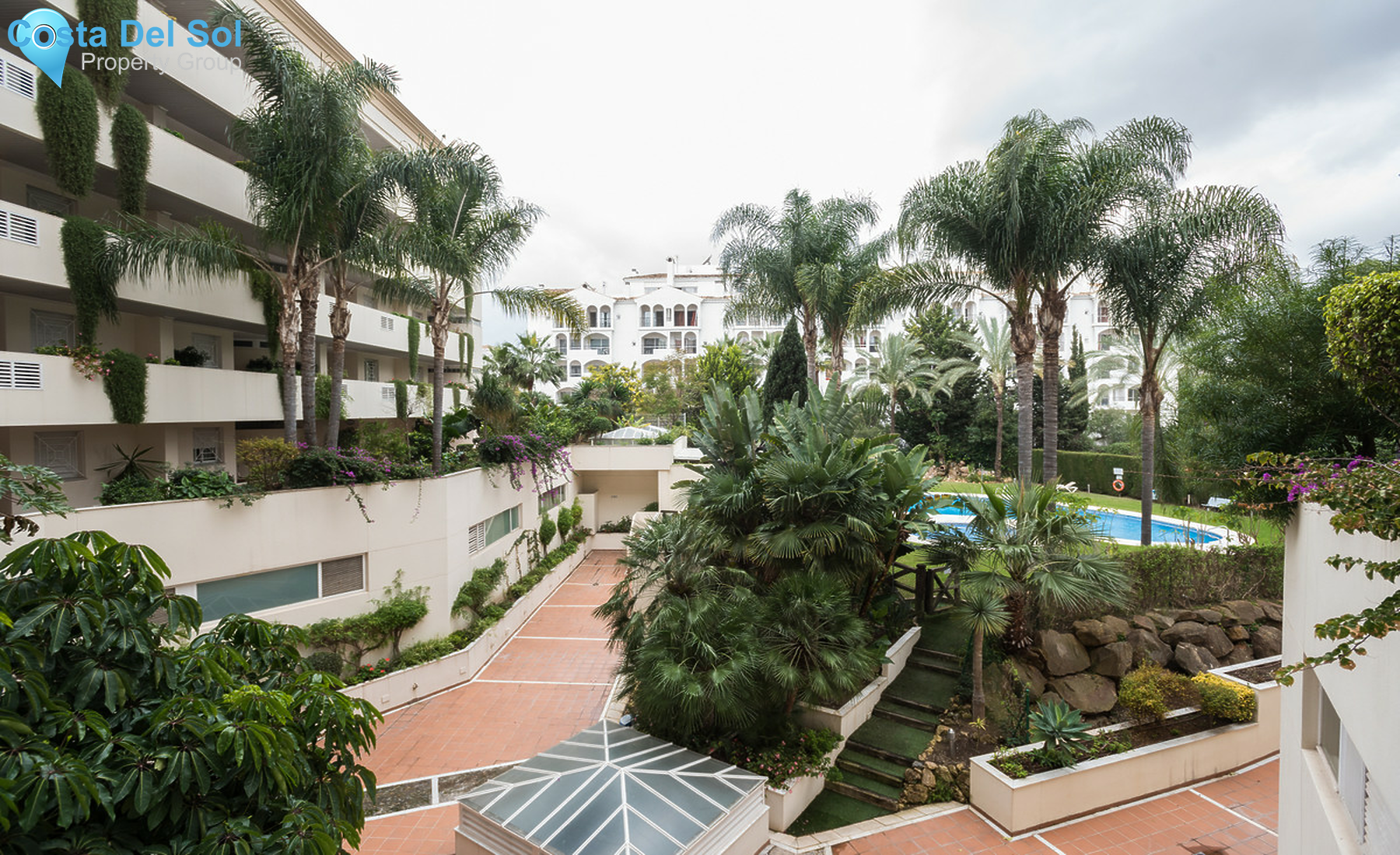 Middle Floor Apartment in Puerto Banús-1316322