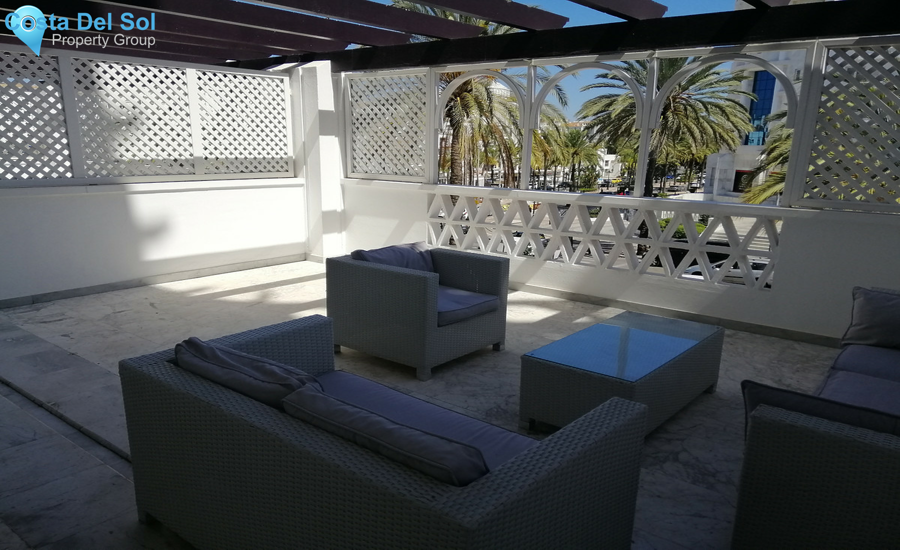 Middle Floor Apartment in Puerto Banús-1322667