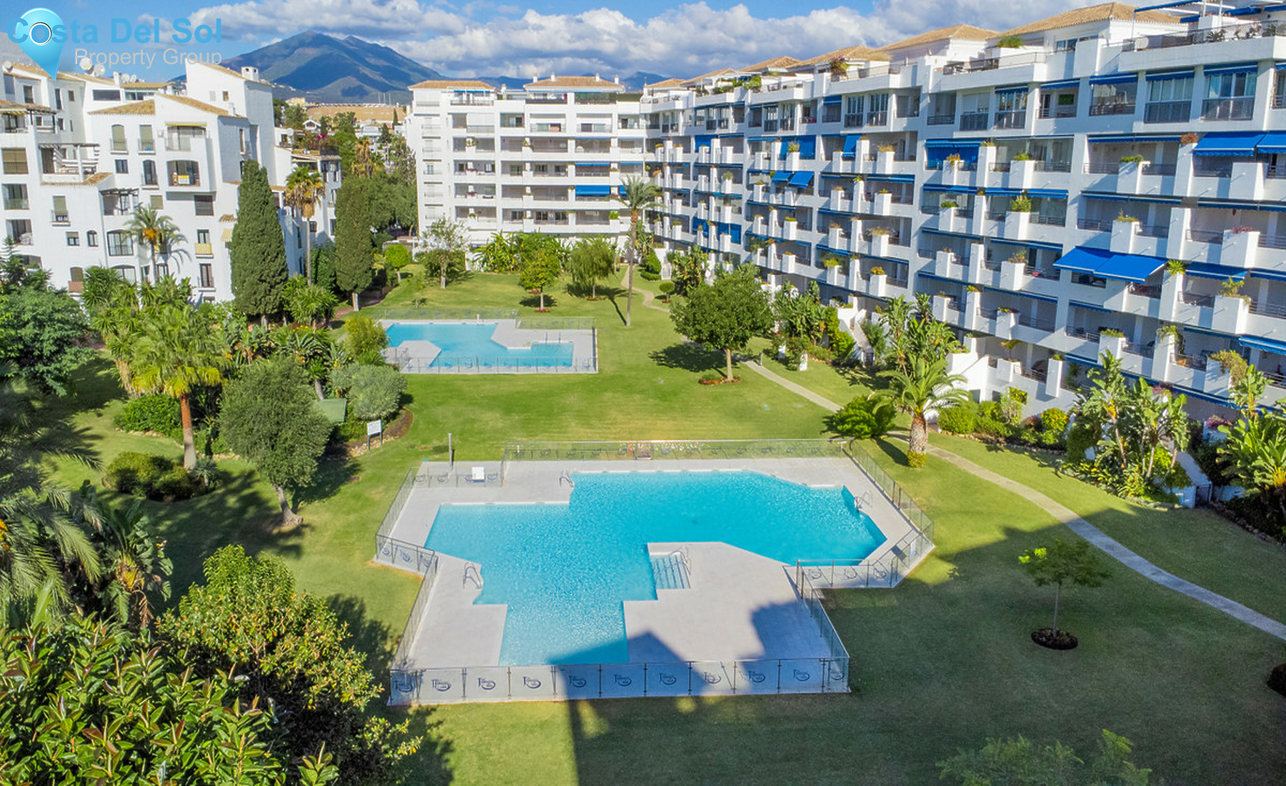 Middle Floor Apartment in Puerto Banús-1325818
