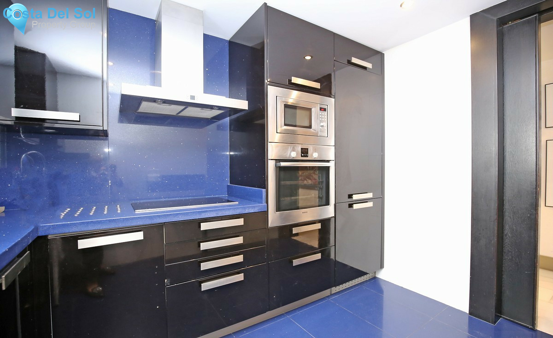 Middle Floor Apartment in Puerto Banús-1374563