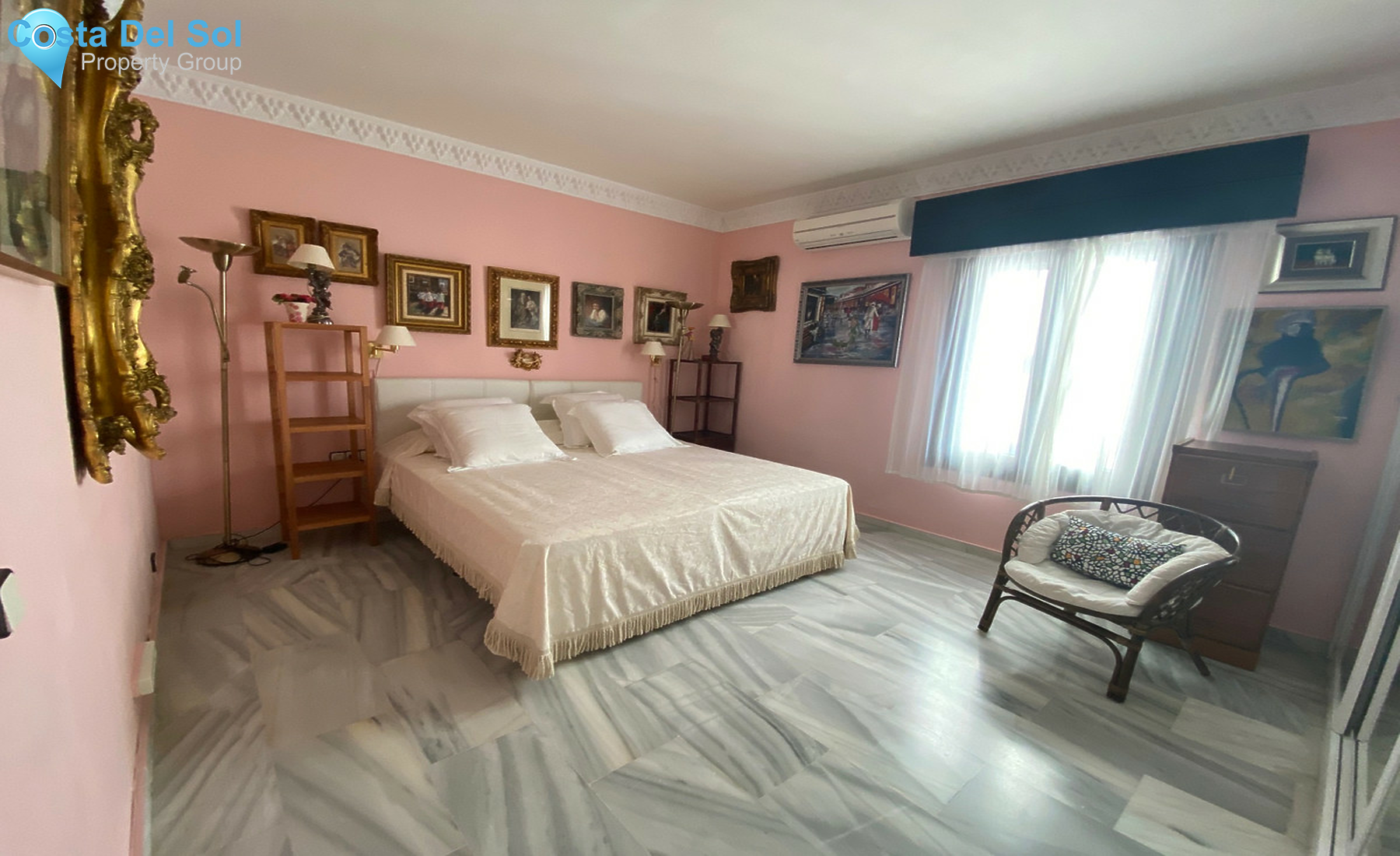 Middle Floor Apartment in Puerto Banús-1382069