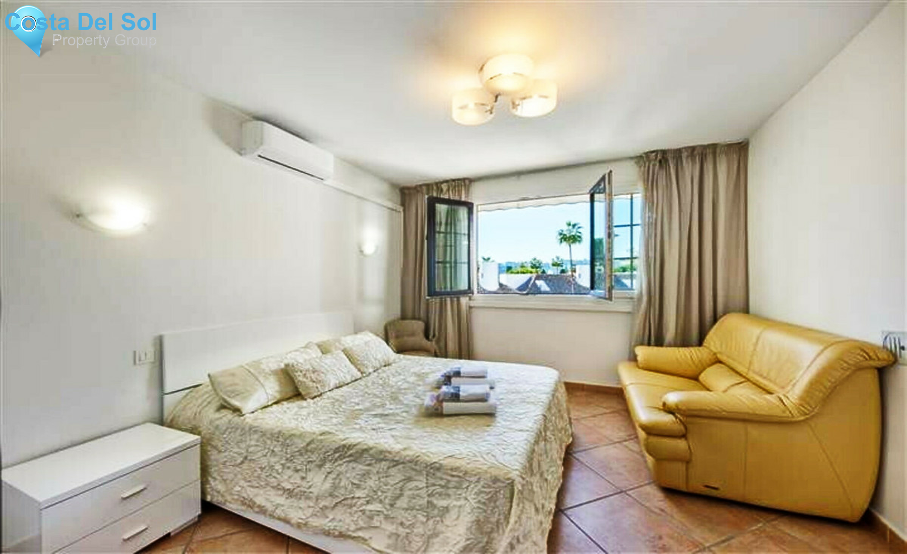 Middle Floor Apartment in Puerto Banús-1406993