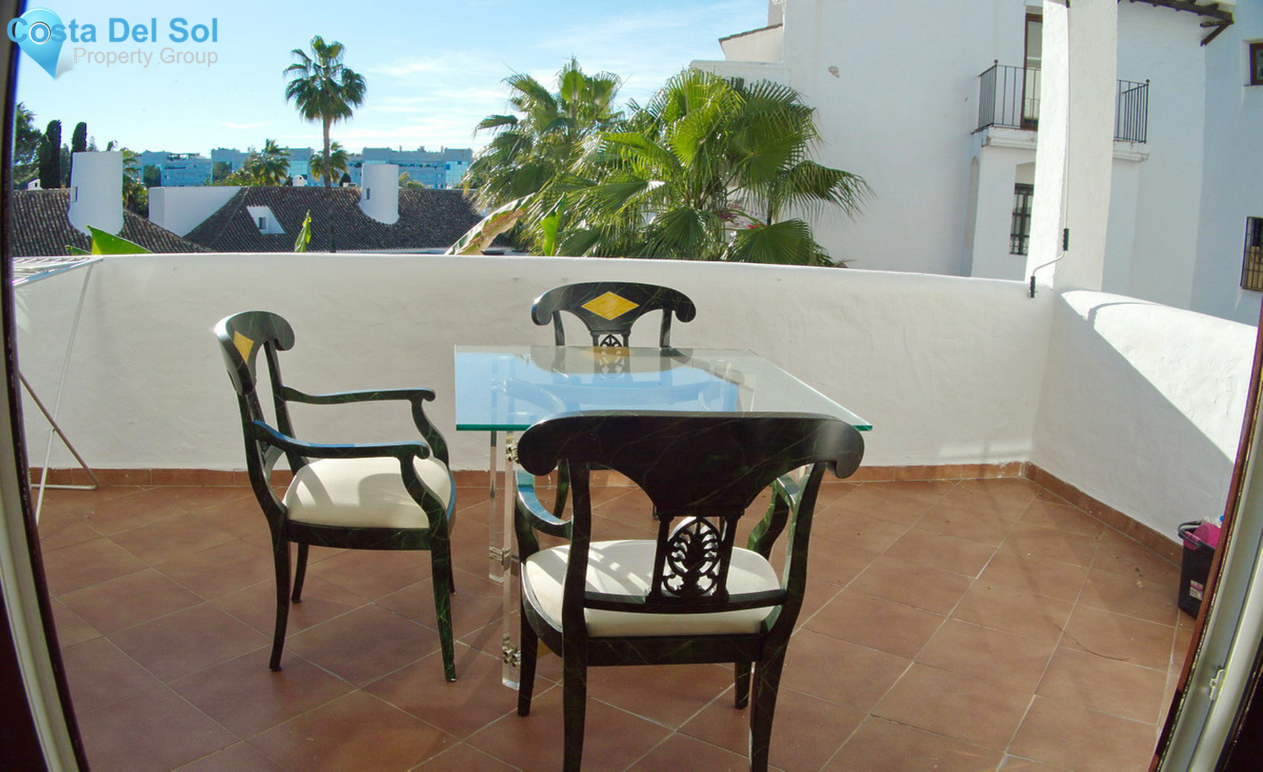 Middle Floor Apartment in Puerto Banús-1406983