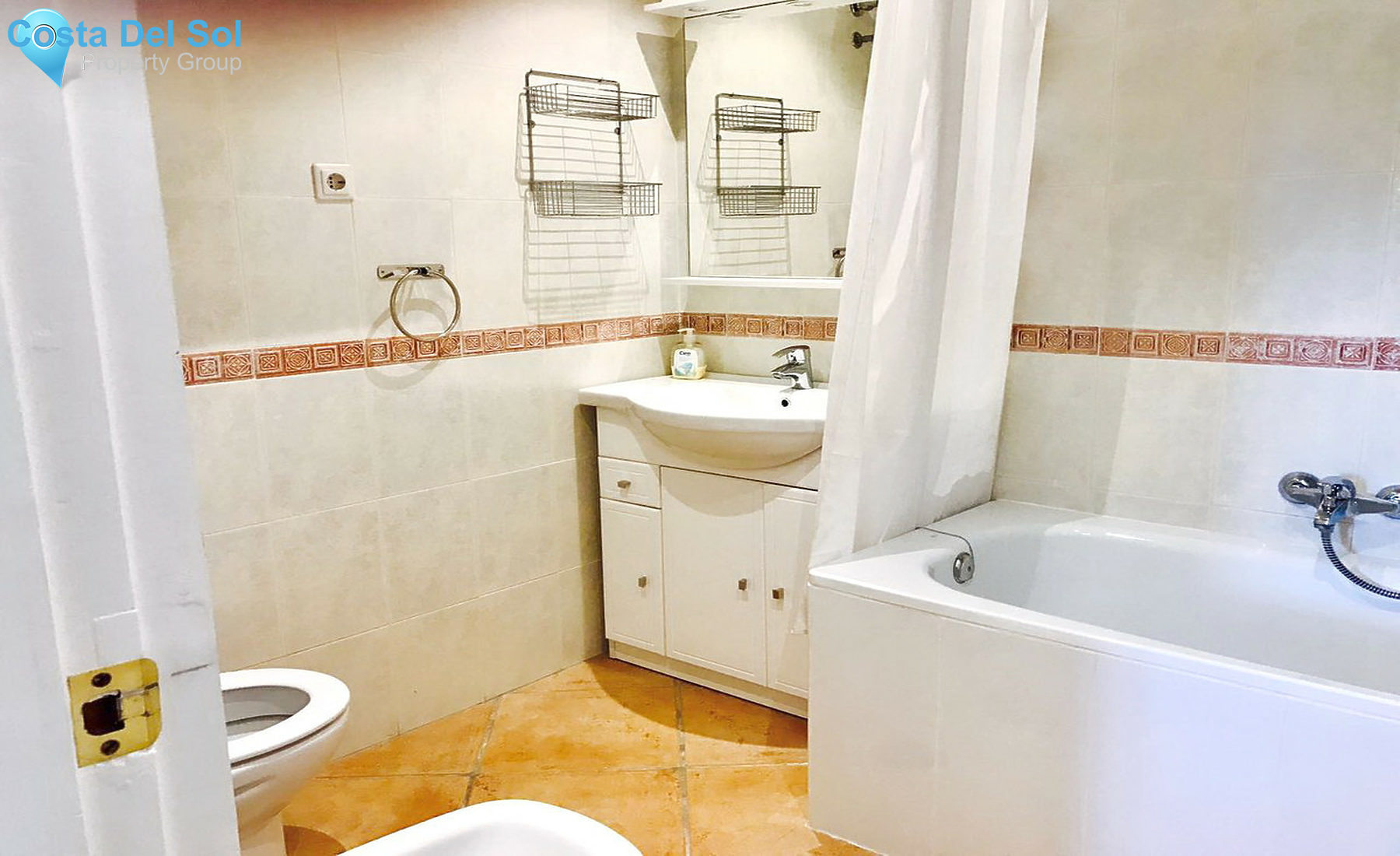 Middle Floor Apartment in Puerto Banús-1406985