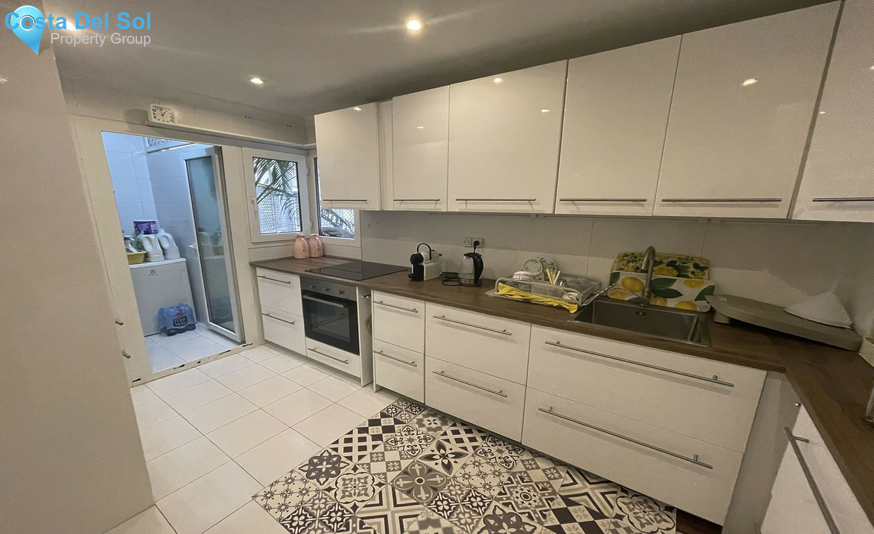 Middle Floor Apartment in Puerto Banús-1416292