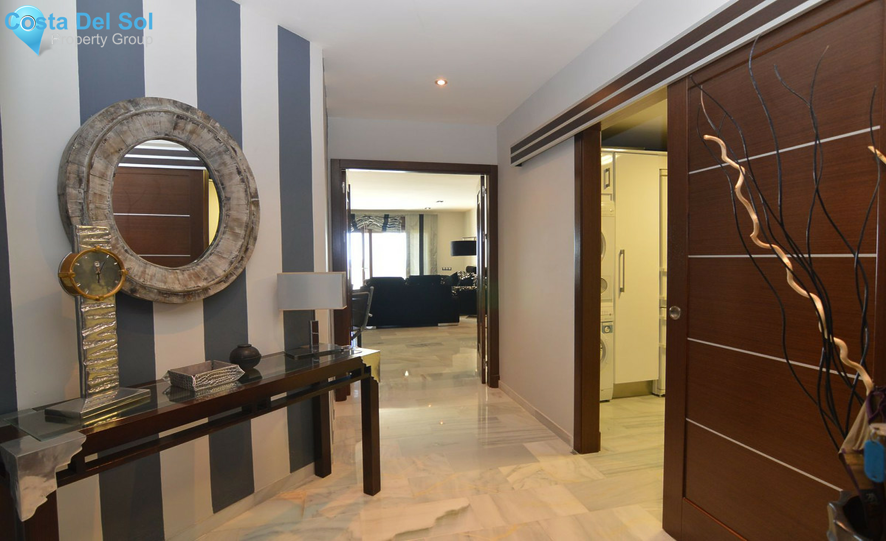 Middle Floor Apartment in Puerto Banús-1503822